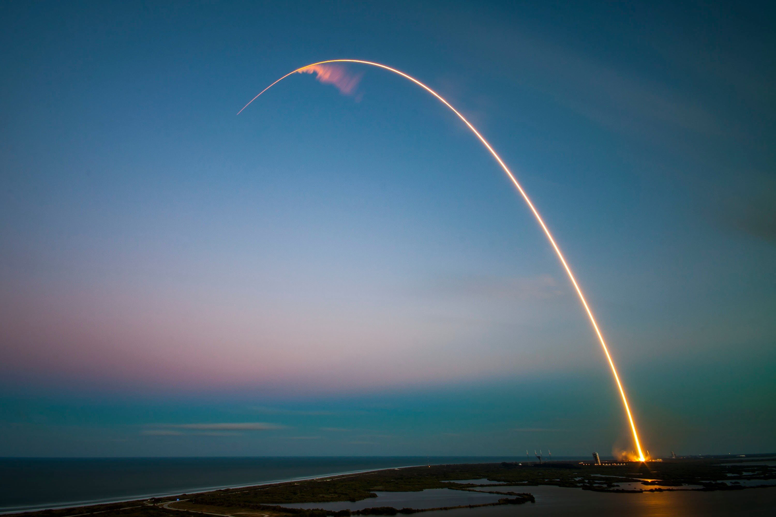 horizon, land, spacex rocket falcon 9, nature, 2K, vapor trail, outdoors, motion, tranquility, illuminated, sky, water, horizon over water, blue, sea, HD Wallpaper