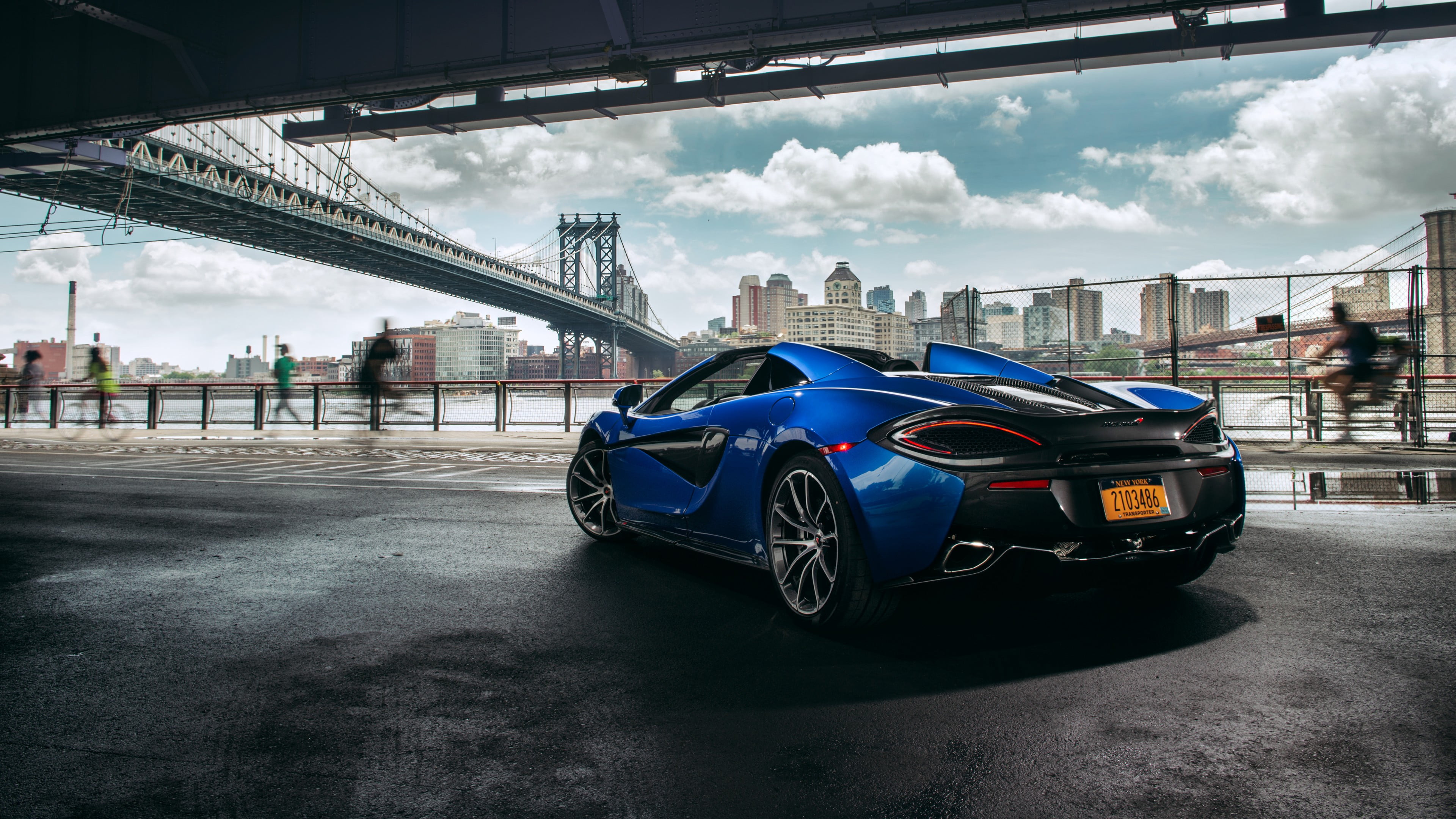 manhattan bridge, sports car, mclaren automotive, new york city, building exterior, day, land vehicle, bridge, connection, nature, car, mclaren 570s spider, HD Wallpaper