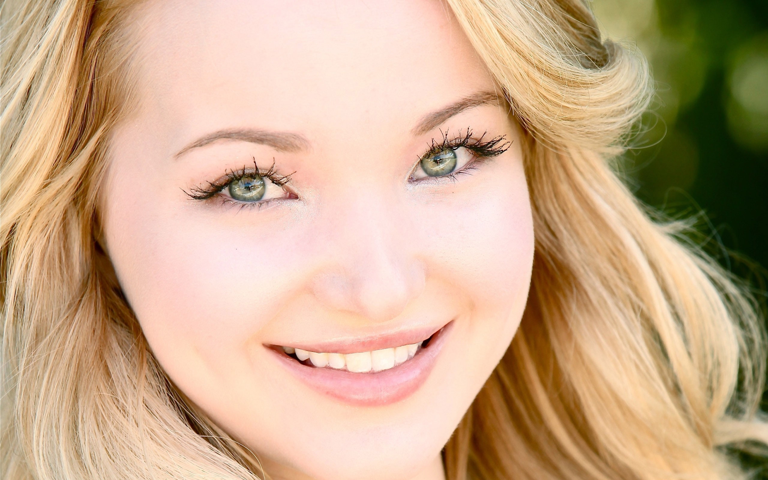 dove, Dove Cameron, cameron, smile, 2K, HD Wallpaper
