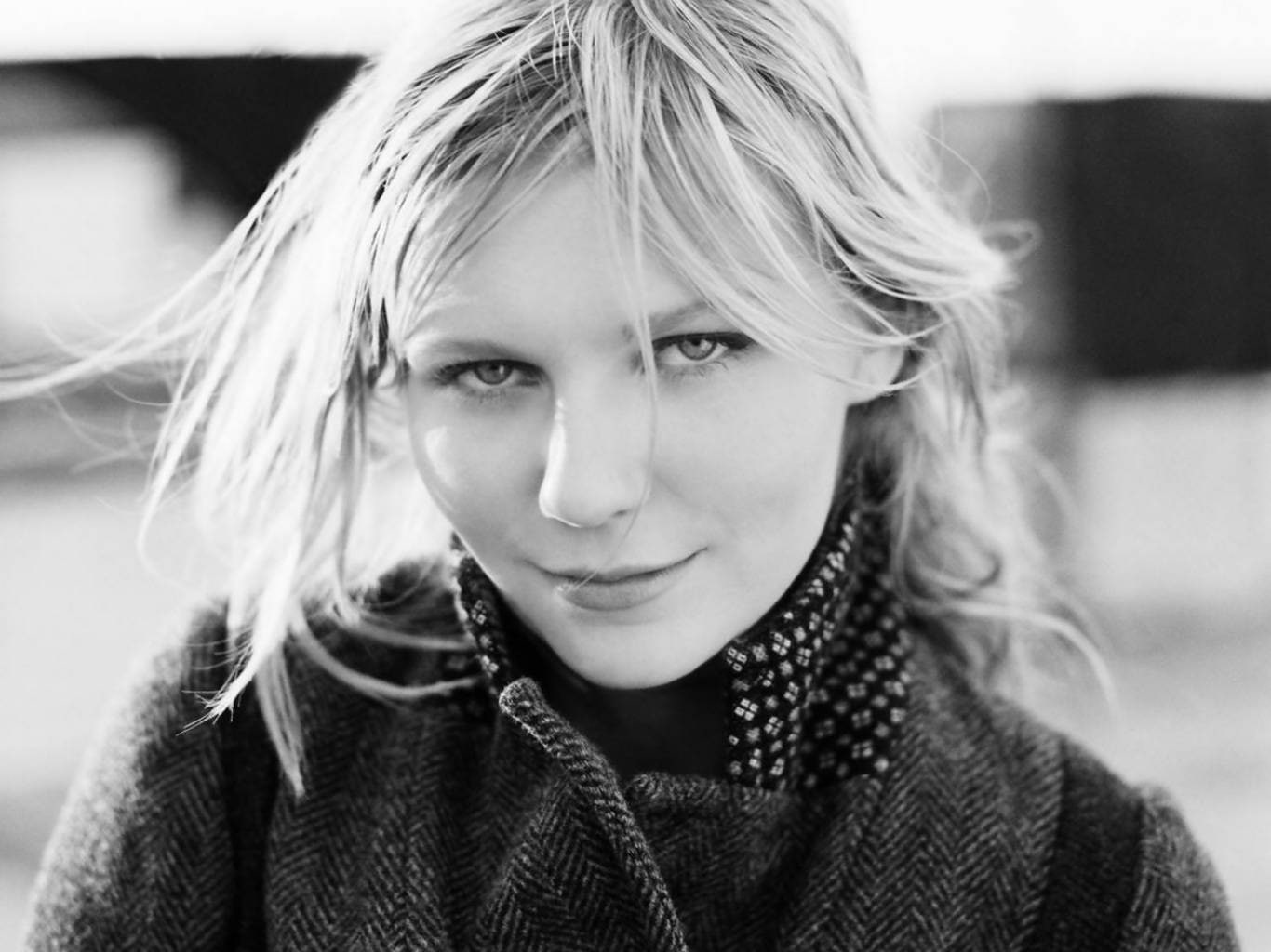 monochrome, blond hair, looking at viewer, blonde, portrait, 720P, women, Kirsten Dunst, HD Wallpaper