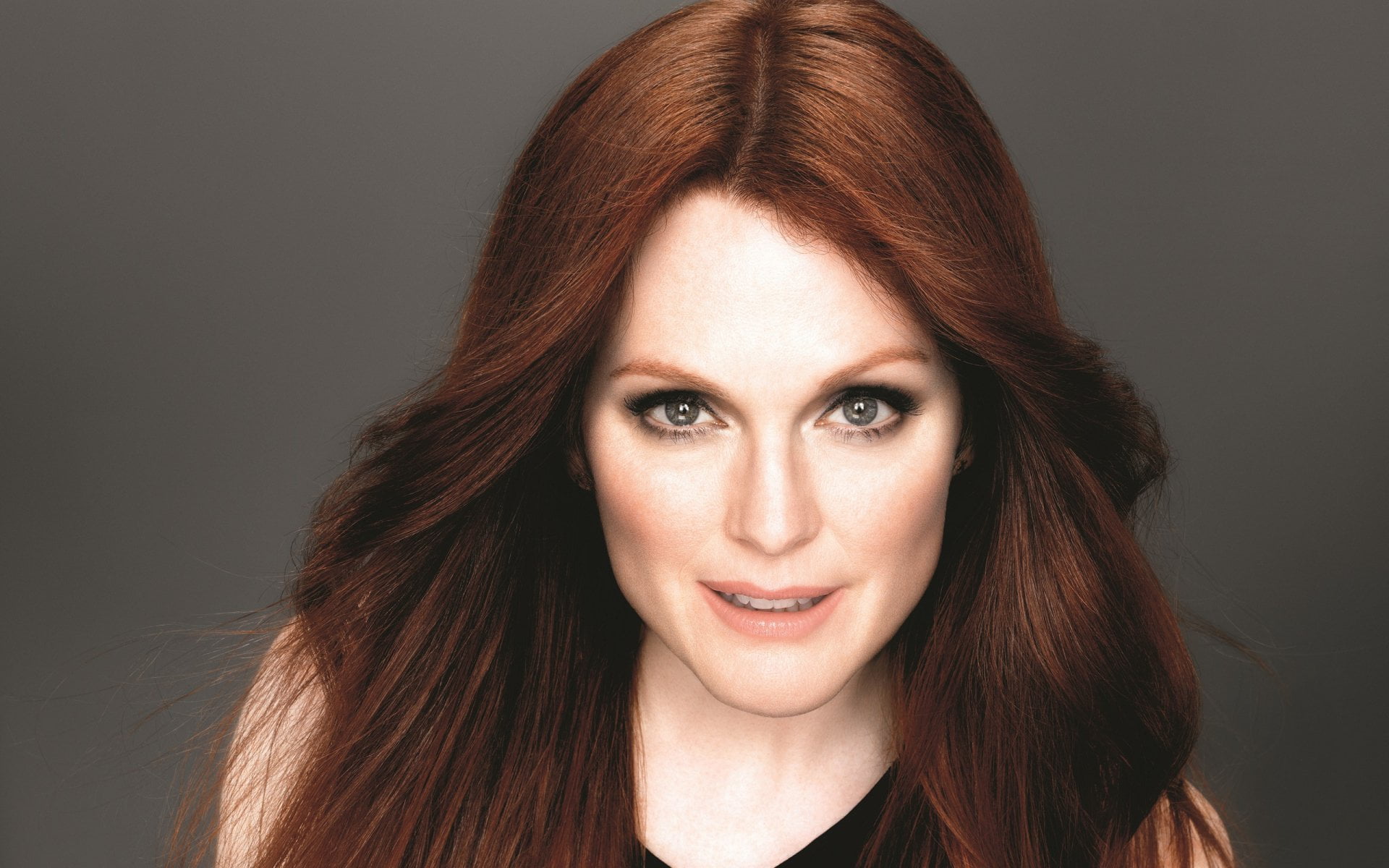 1080P, human face, human hair, beautiful woman, women, front view, adult, Julianne Moore, one person, beautiful people, happiness, studio shot, young adult, HD Wallpaper