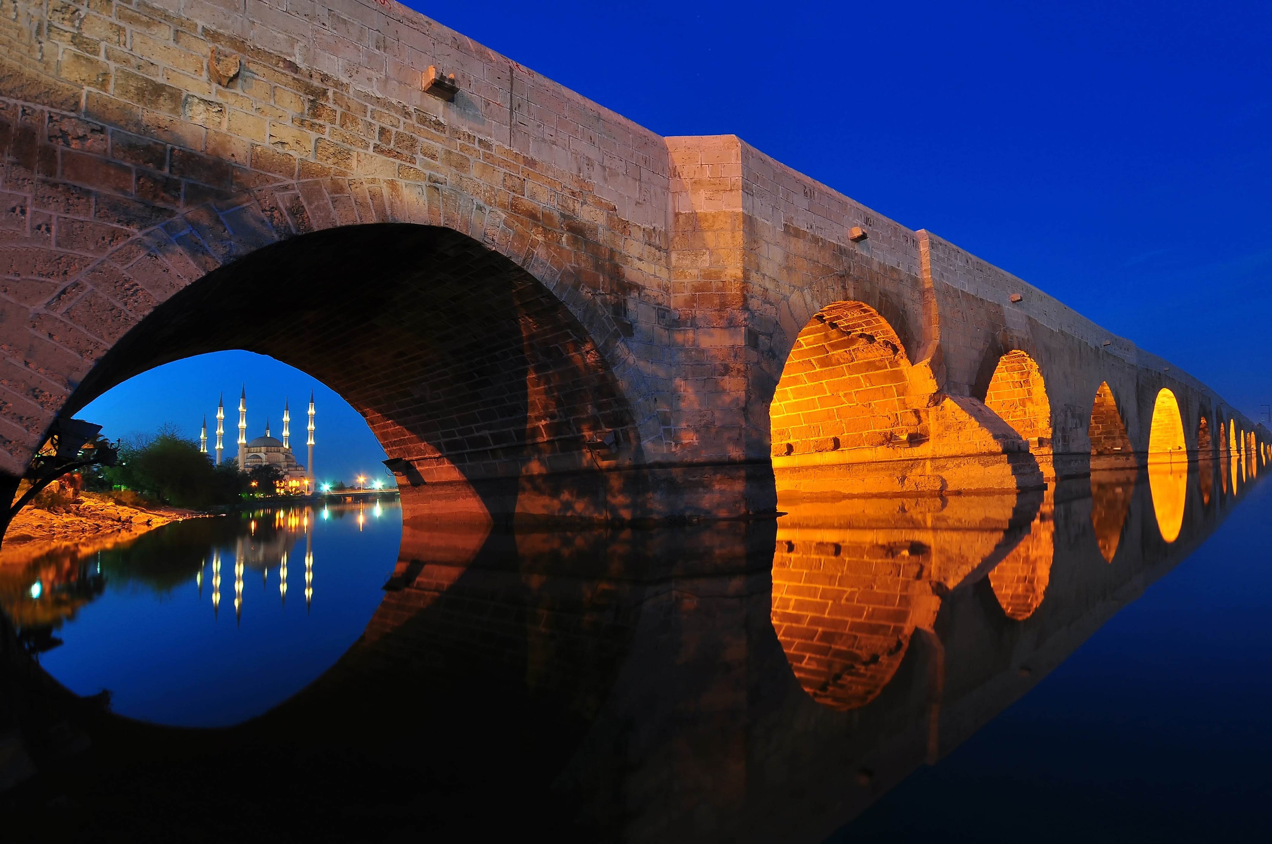 bridge, blue, adana, outdoors, built structure, nature, 4K, arch, transportation, no people, architecture, river, reflection, travel destinations, arch bridge, HD Wallpaper