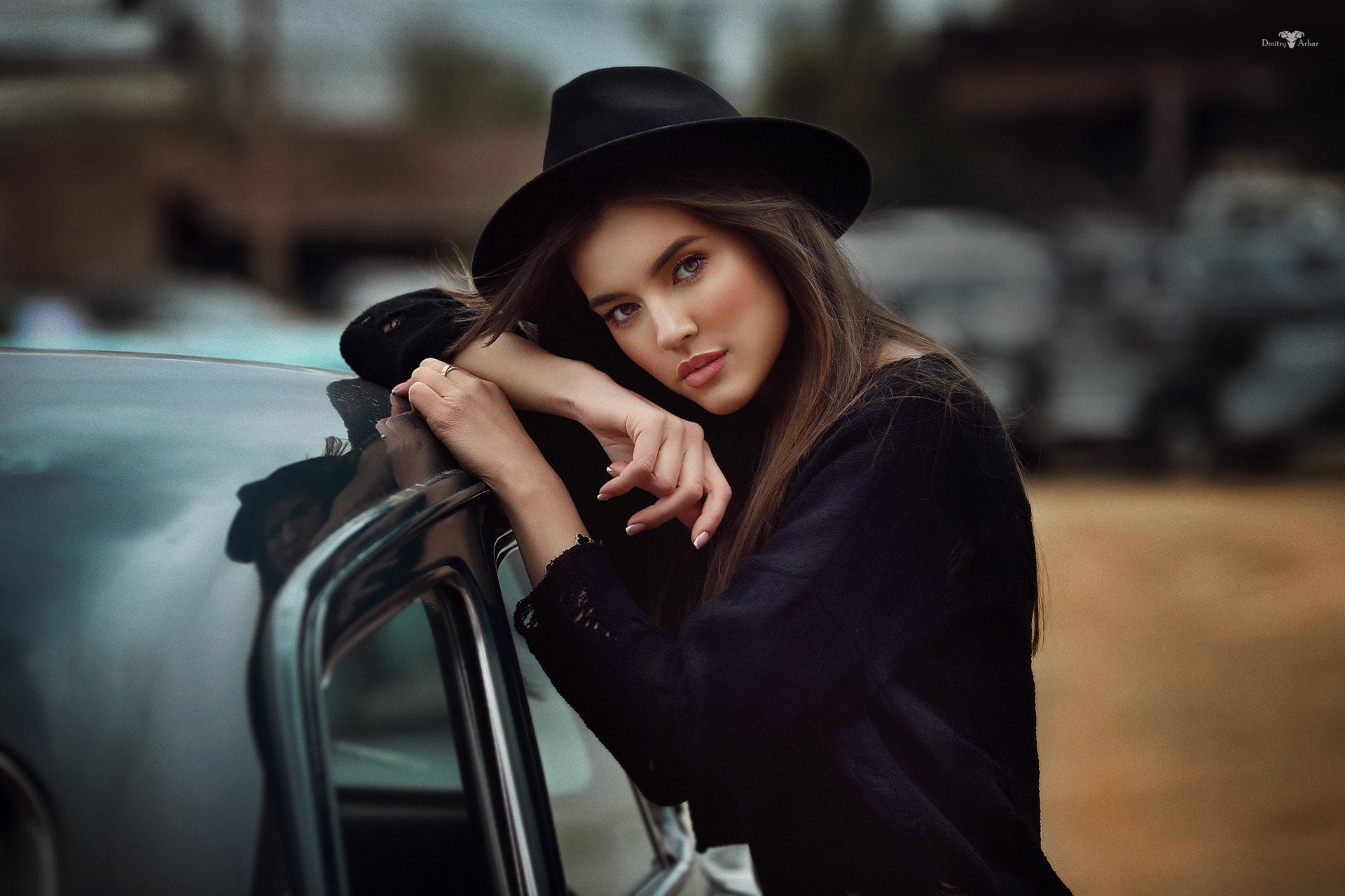 women, casual clothing, millinery, contemplation, clothing, beautiful woman, black hat, young adult, leisure activity, women with cars, focus on foreground, HD Wallpaper
