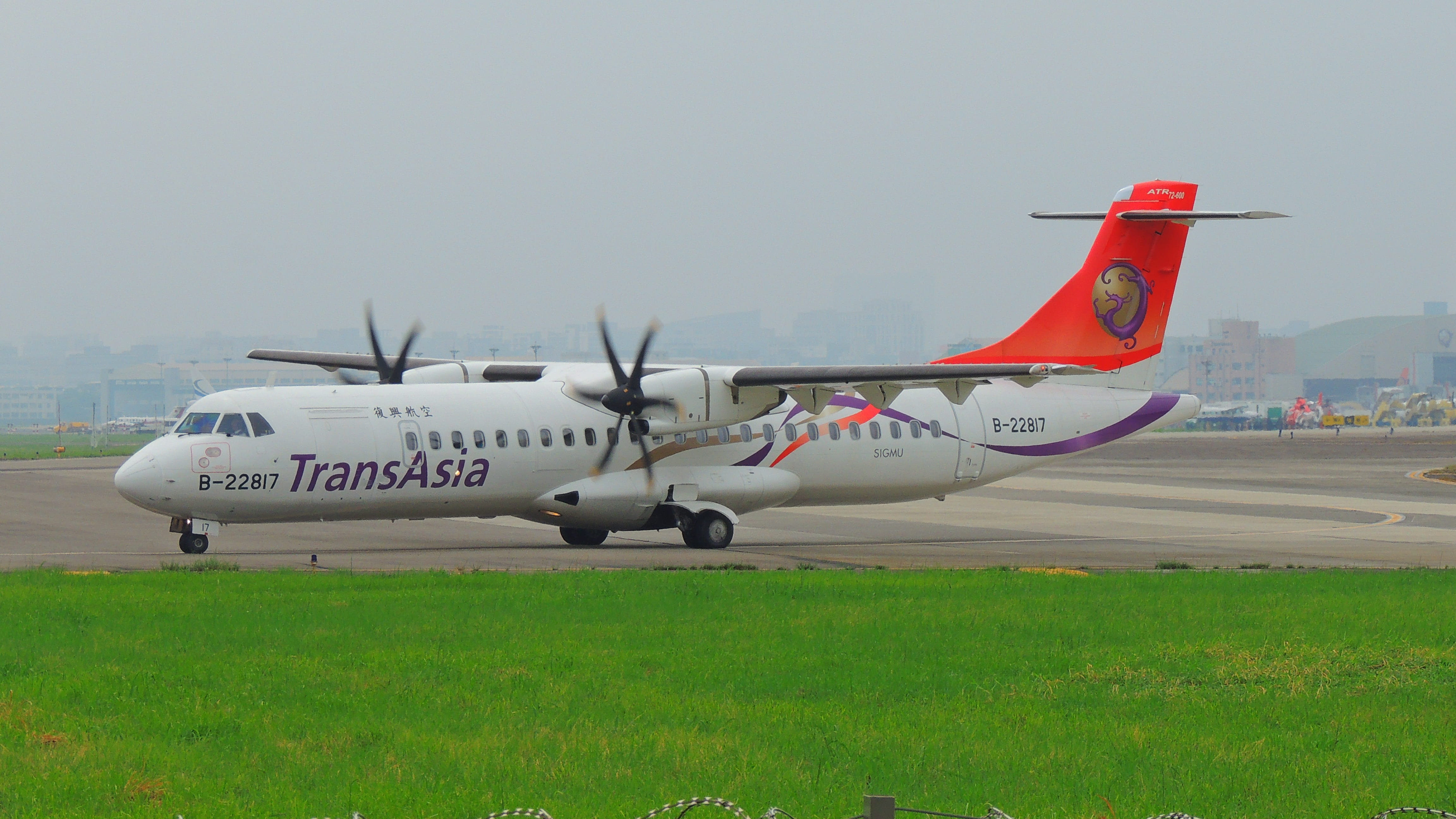 wing, plant, air vehicle, destination, mode of transportation, transasia, Plane, fly, 4K, day, schedule, sky, air, white, military, journey, trip, no people, HD Wallpaper