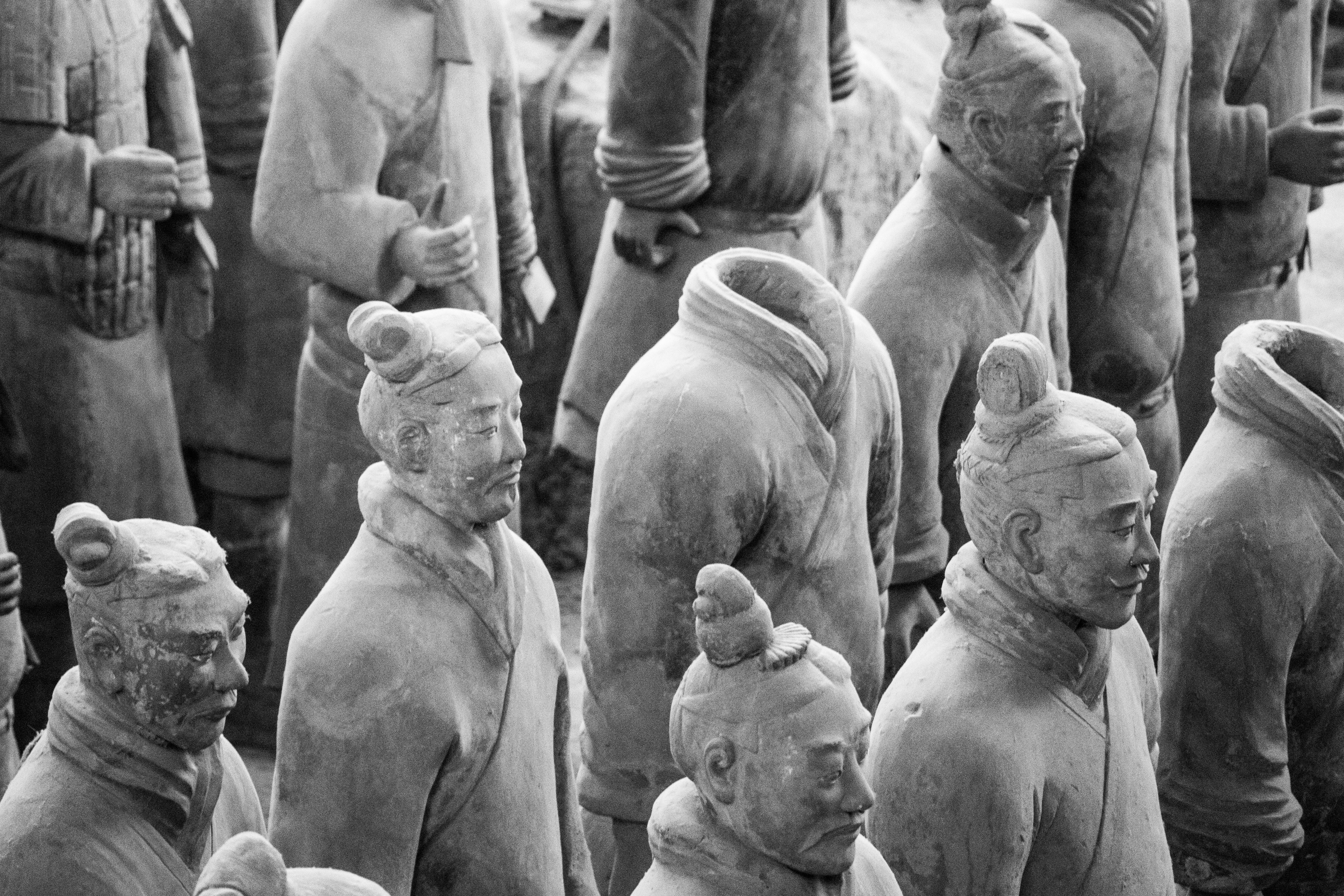 art, animal, history, craft, xian, pottery, mammal, the past, person, sculpture, for sale, retail, plan y negro, soldier, human, in a row, dog, no people, HD Wallpaper