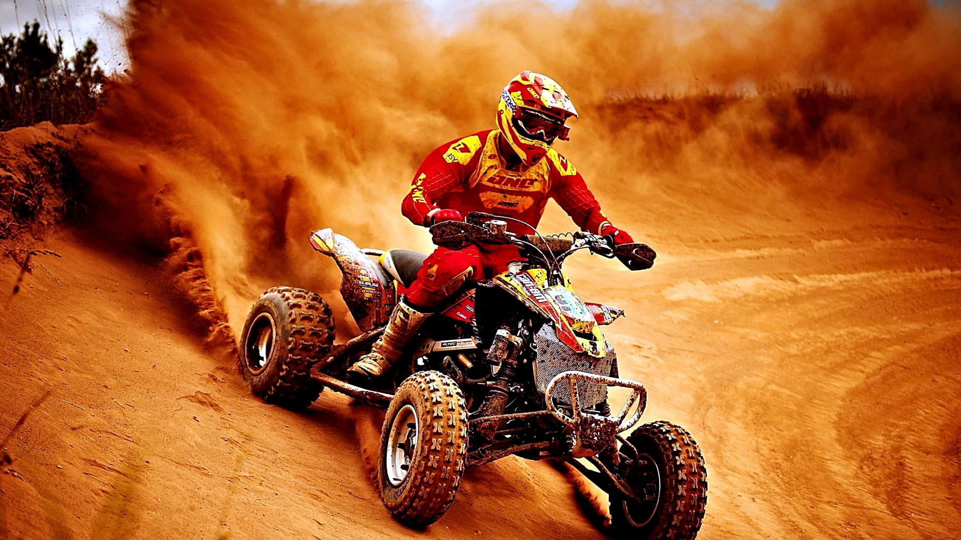 sport, protective sportswear, sports helmet, crash helmet, headwear, driving, biker, mode of transportation, skill, dust, motion, ride, transportation, HD Wallpaper