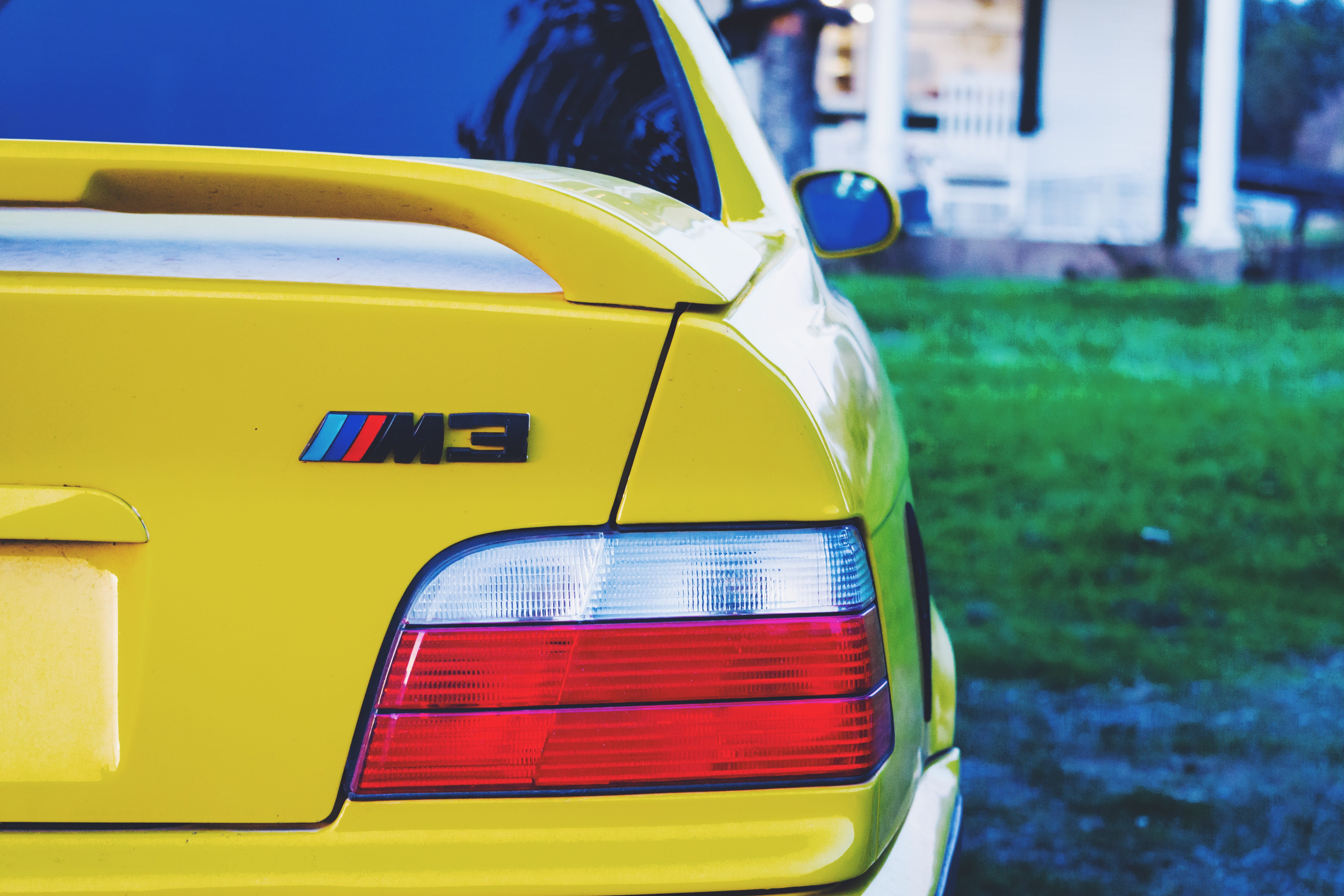 close-up, e36, wheel, bmw, outdoors, 5K, city, architecture, taxi, stationary, retro styled, no people, blue, focus on foreground, multi colored, porch, HD Wallpaper