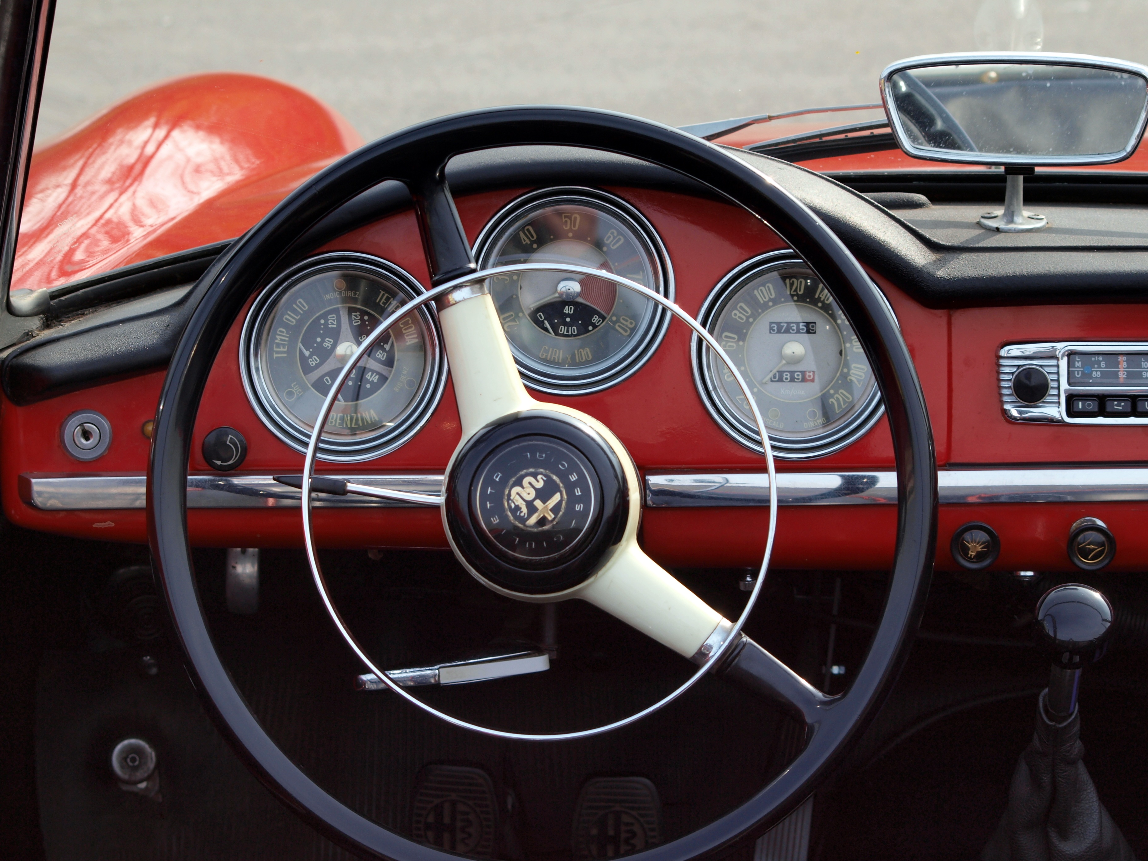 spider, dashboard, no people, speedometer, vehicle, retro styled, vehicle interior, interior, day, romeo, empty, steering wheel, motor vehicle, oldtimer, HD Wallpaper