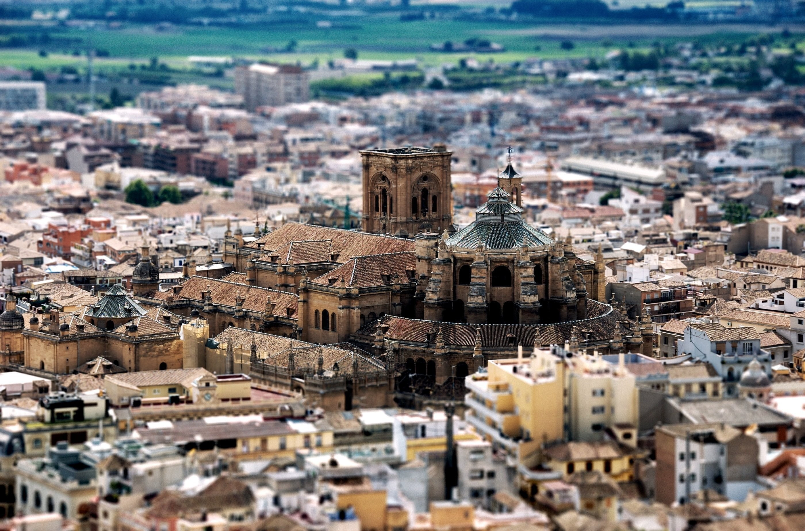 built Structure, history, outdoors, building, city, place of worship, 2K, brown, scenics, urban Scene, florence - Italy, roof, crowded, the past, tuscany, HD Wallpaper