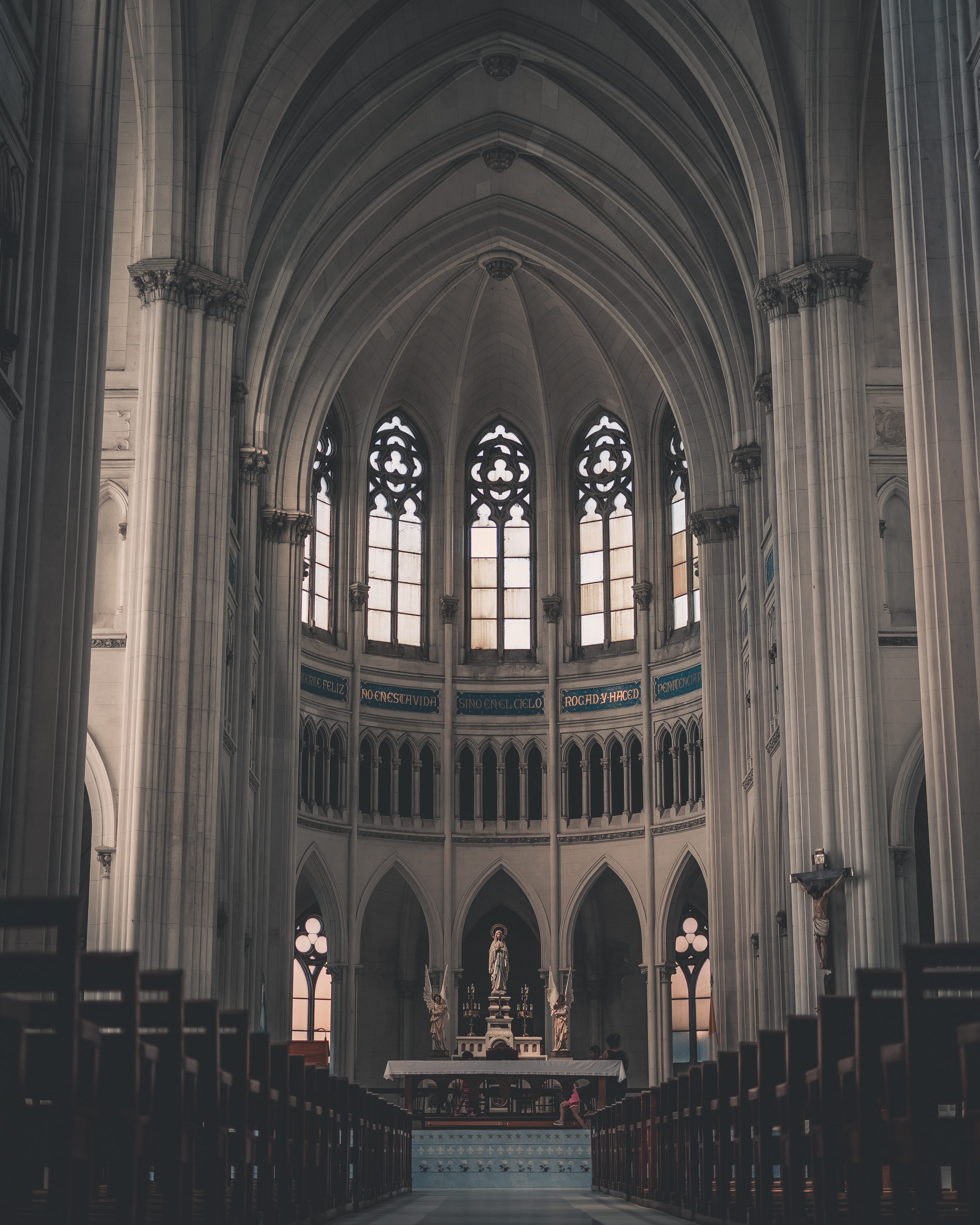 benches, inside, stained glass, white, sculpture, aisle, window, culture, interior, the past, windows, building exterior, arched, ornate, church building, Phone HD Wallpaper