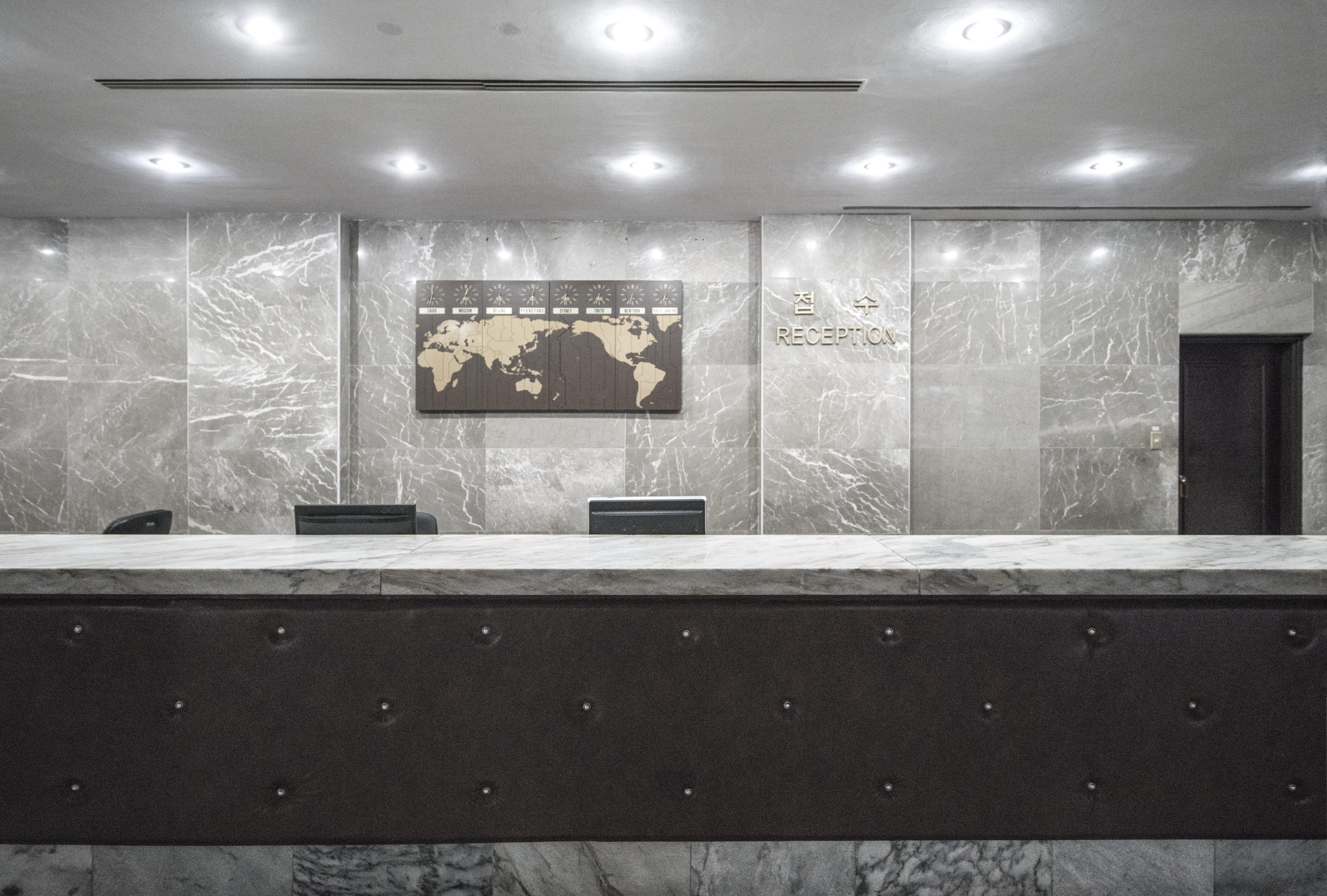 desk, empty, reception desk, seat, floor, pyongyang, lighting equipment, ceiling, waiting room, wall - building feature, stage, no people, table, electric light, HD Wallpaper