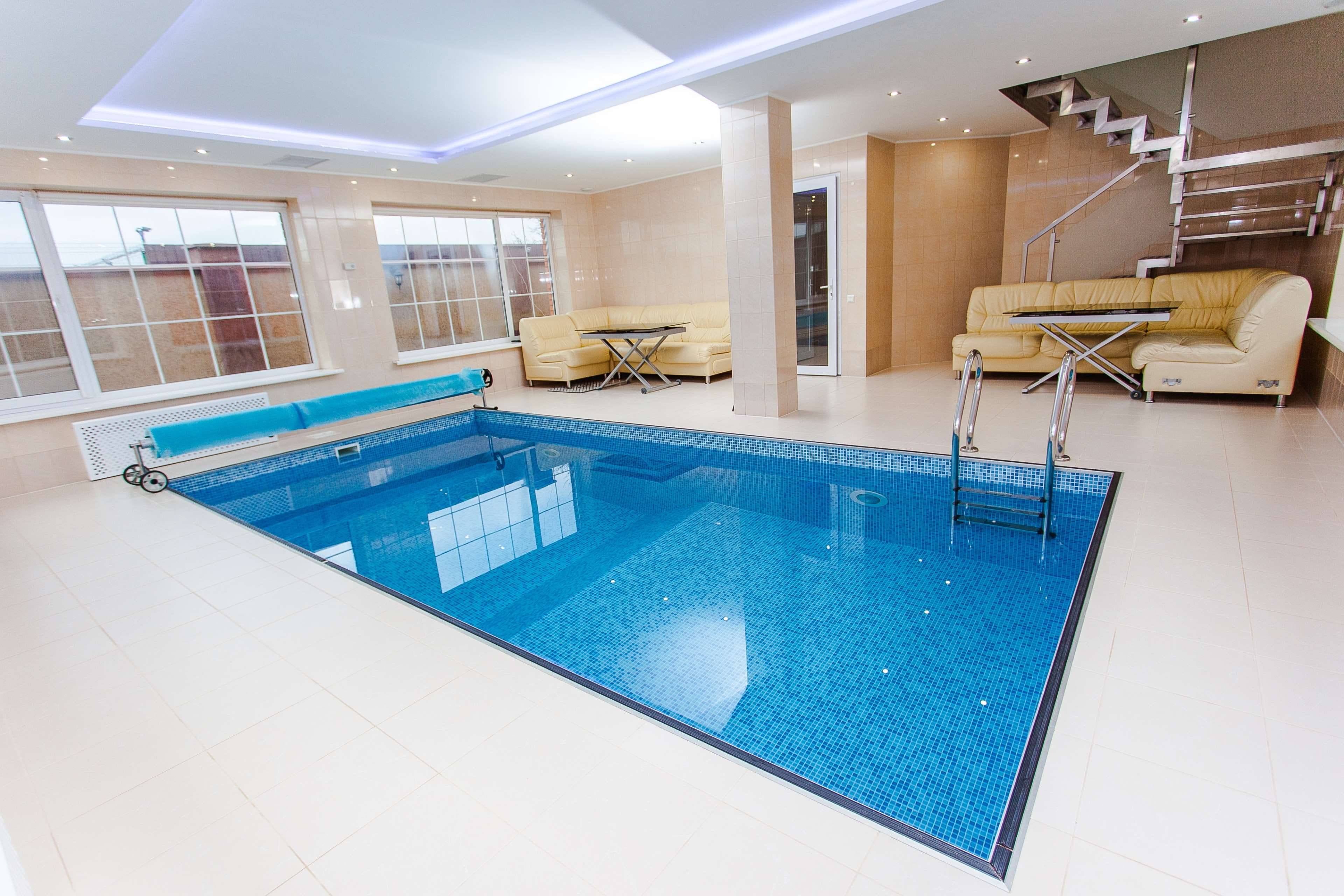 home, day, absence, contemporary, floor, luxury, empty, modern, sofa, apartment, inside, blue, ceiling, architecture, pool, house, room, flooring, furniture, HD Wallpaper