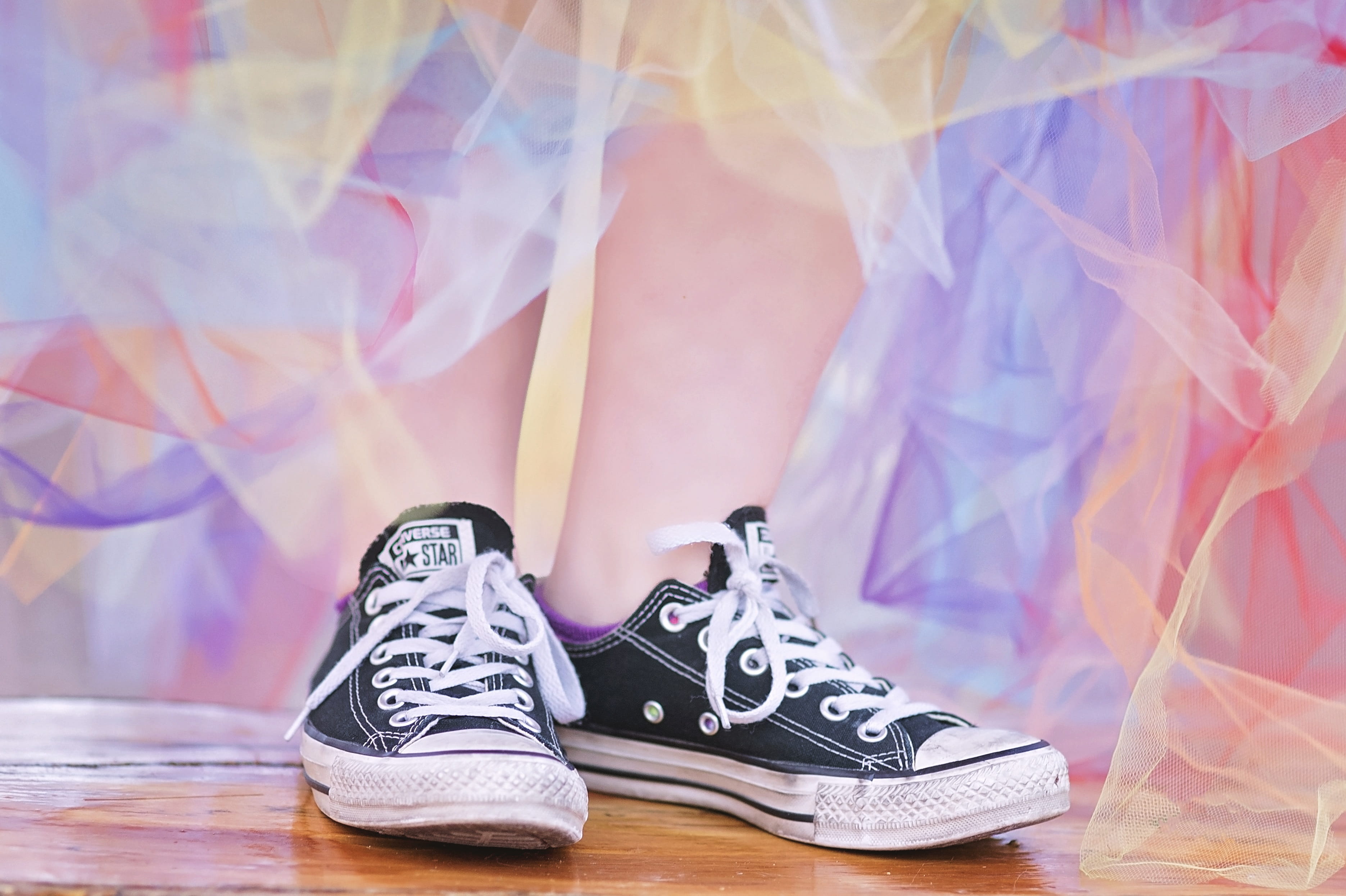pair, human foot, close-up, pastel, women, low section, converse, one person, canvas shoe, hipster, indoors, body part, star, fashion, sports shoe, feet, HD Wallpaper