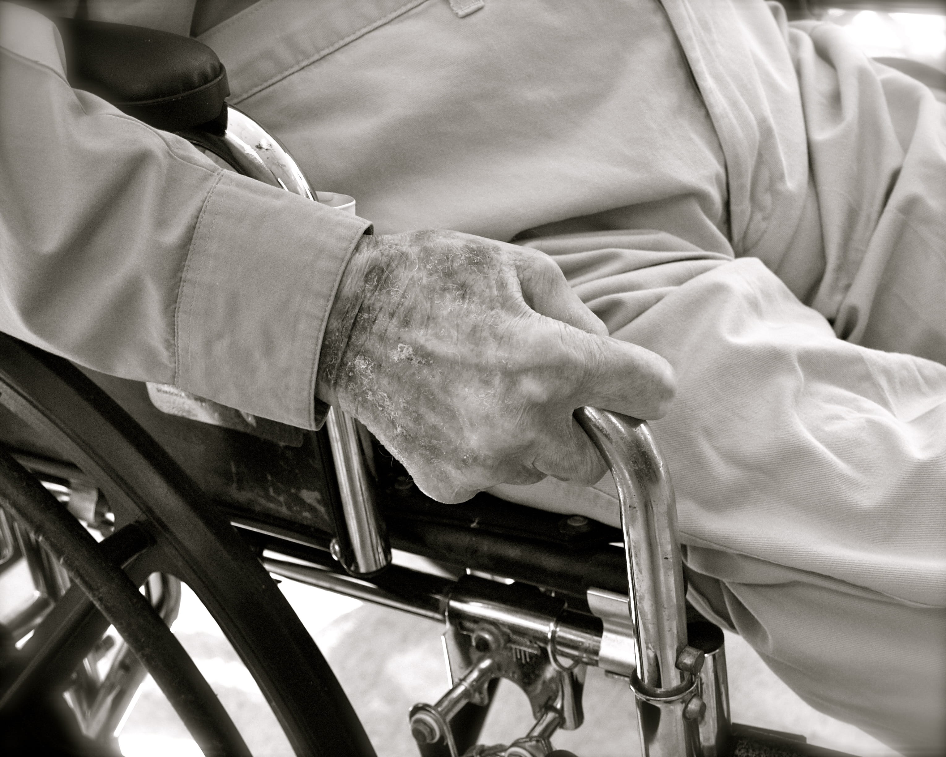 Aged, transportation, mature, differing abilities, healthcare, real people, Senior, physical Impairment, men, seating, adults only, only men, nursing, males, HD Wallpaper