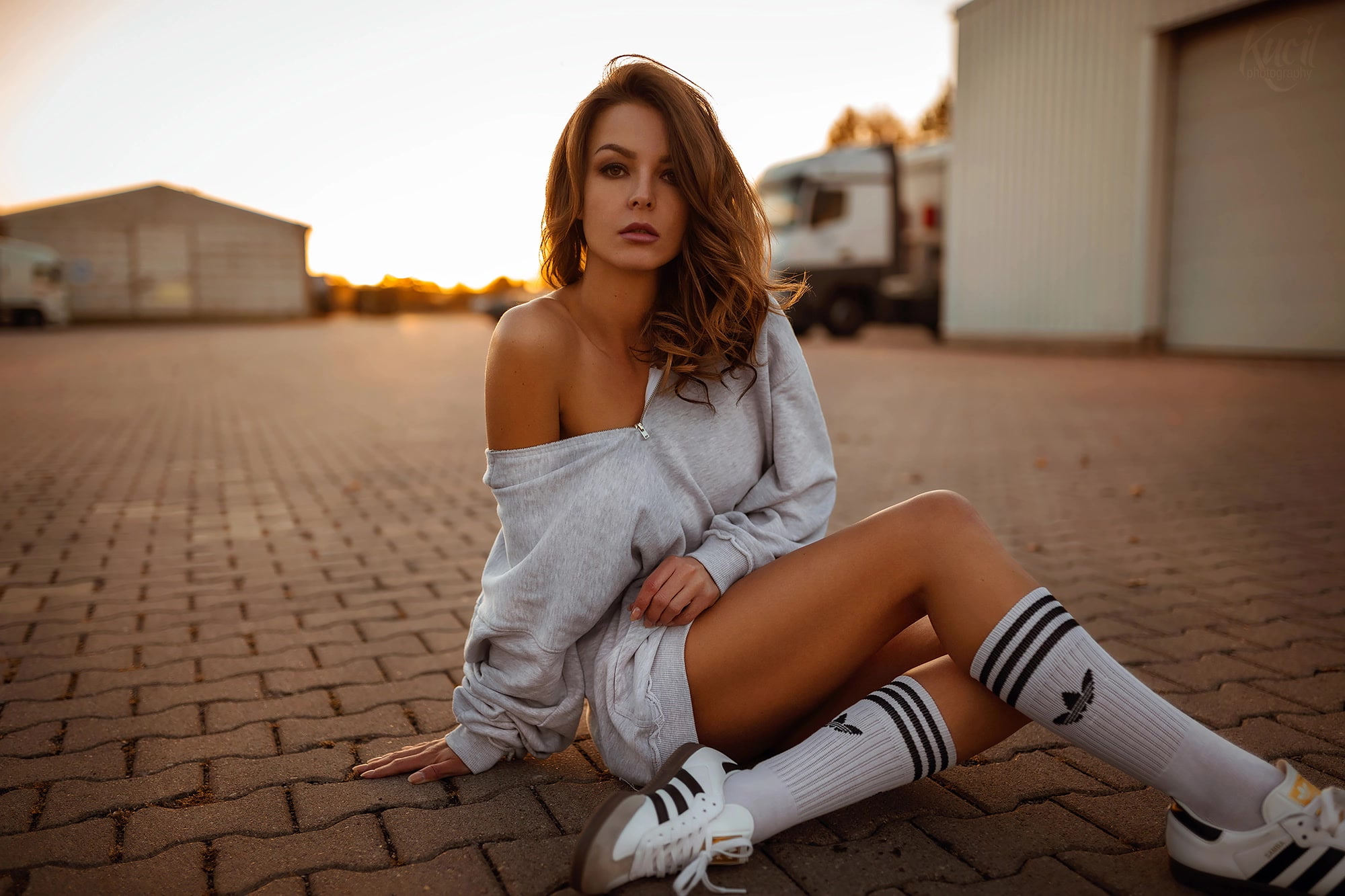 bare shoulders, on the floor, stones, urban, 1080P, women, Chris Kucil, sitting, Kleine Ratte, Adidas, women outdoors, legs, HD Wallpaper