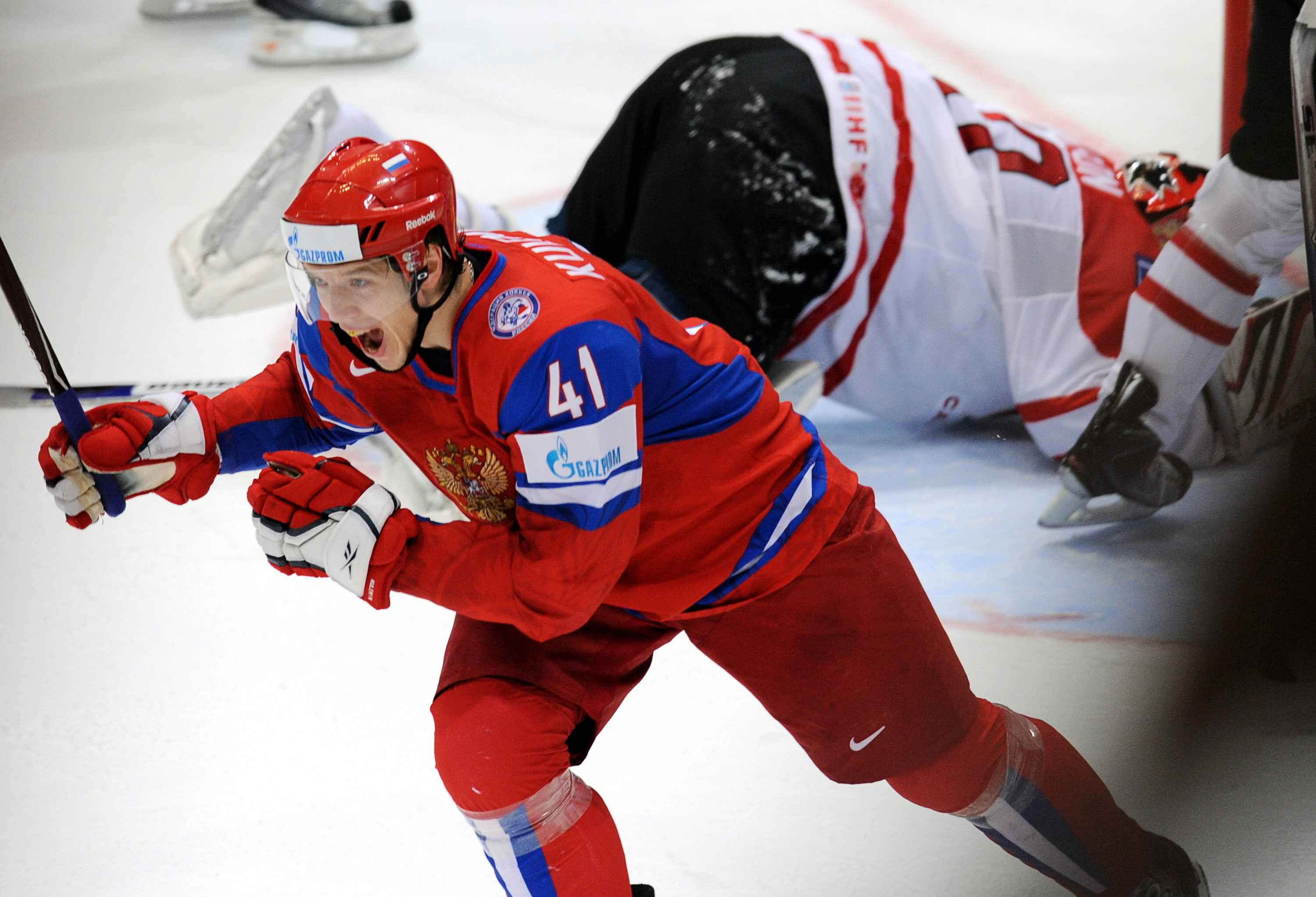 ice hockey, team Sport, childhood, caucasian Ethnicity, full length, professional Sport, competitive Sport, sport, winning, people, playing, player, men, HD Wallpaper