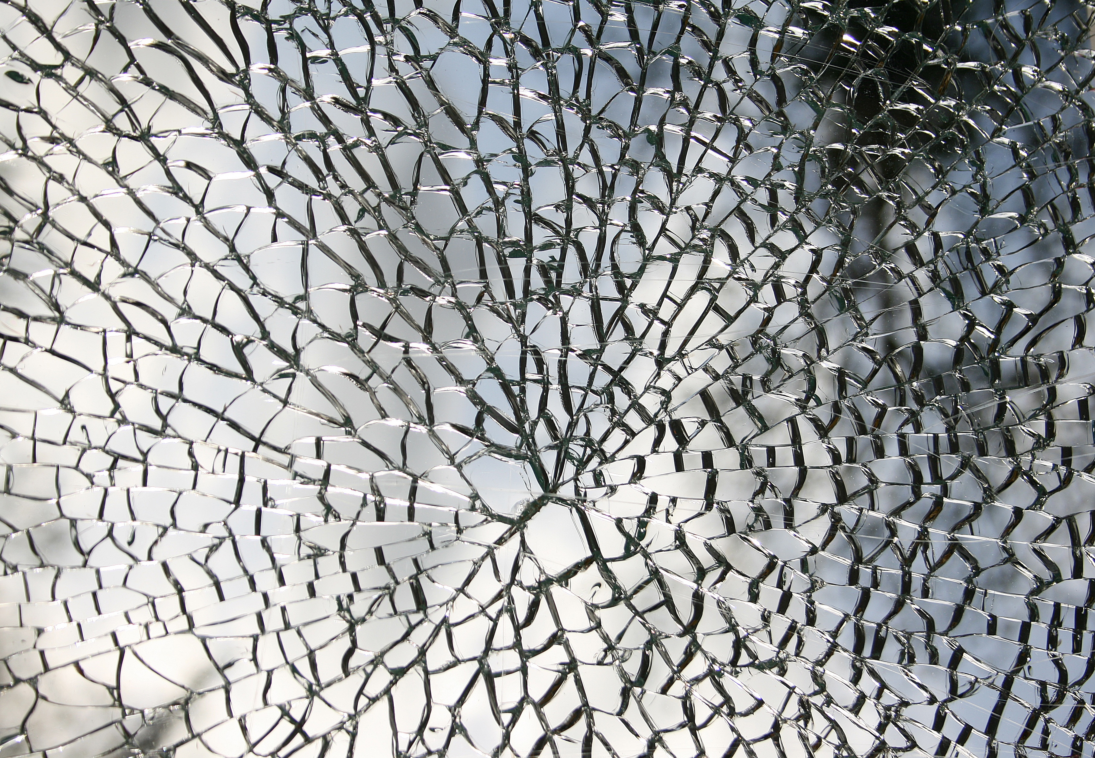 disc, broken, backgrounds, glass - material, 2K, damage, outdoors, close-up, glass, shape, no people, creativity, cracked, day, mirror, misfortune, fragmented, HD Wallpaper
