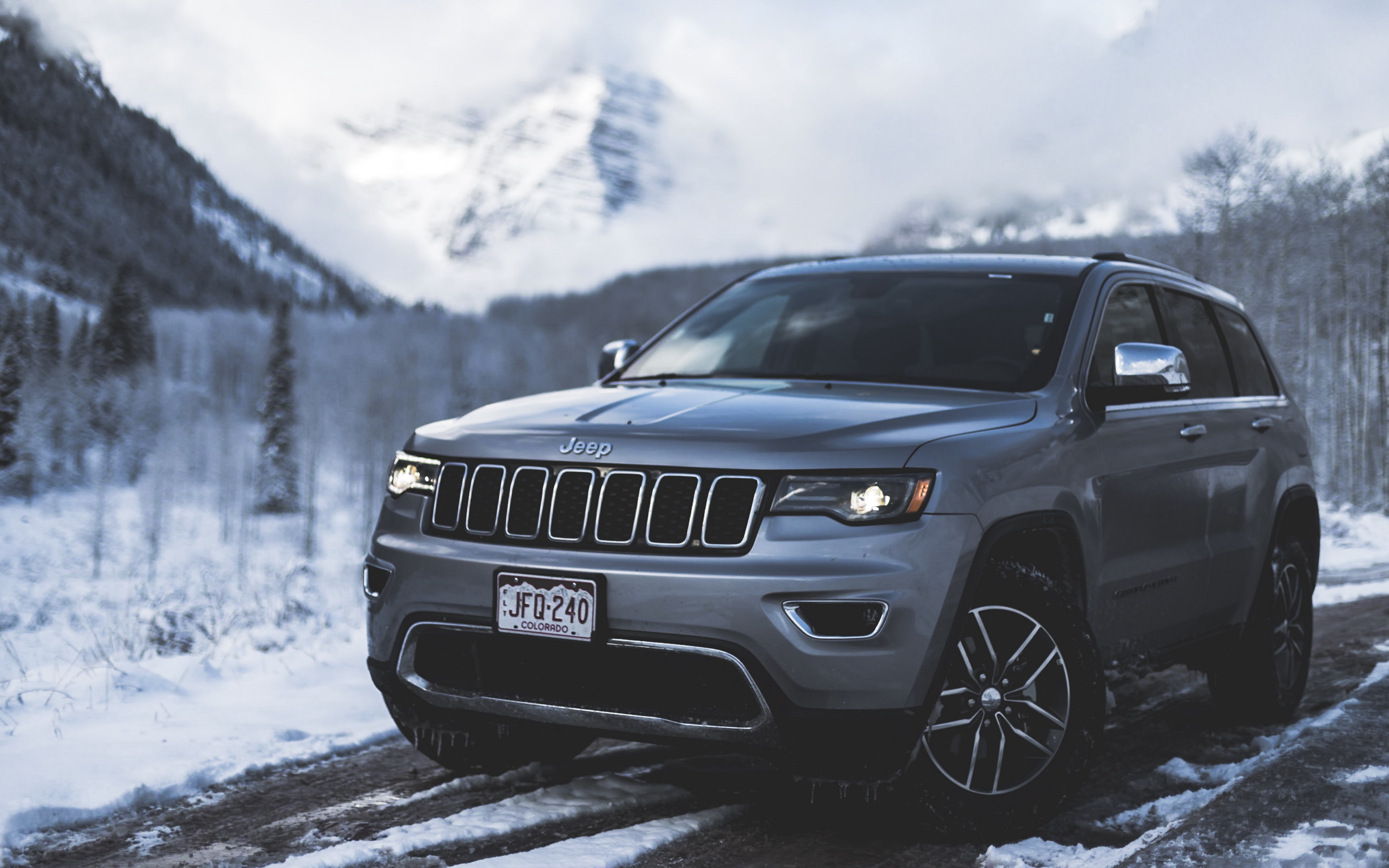 tuning, focus on foreground, no people, snow, 4K, winter, beauty in nature, frozen, travel, snowcapped mountain, Jeep, deep snow, transportation, outdoors, HD Wallpaper