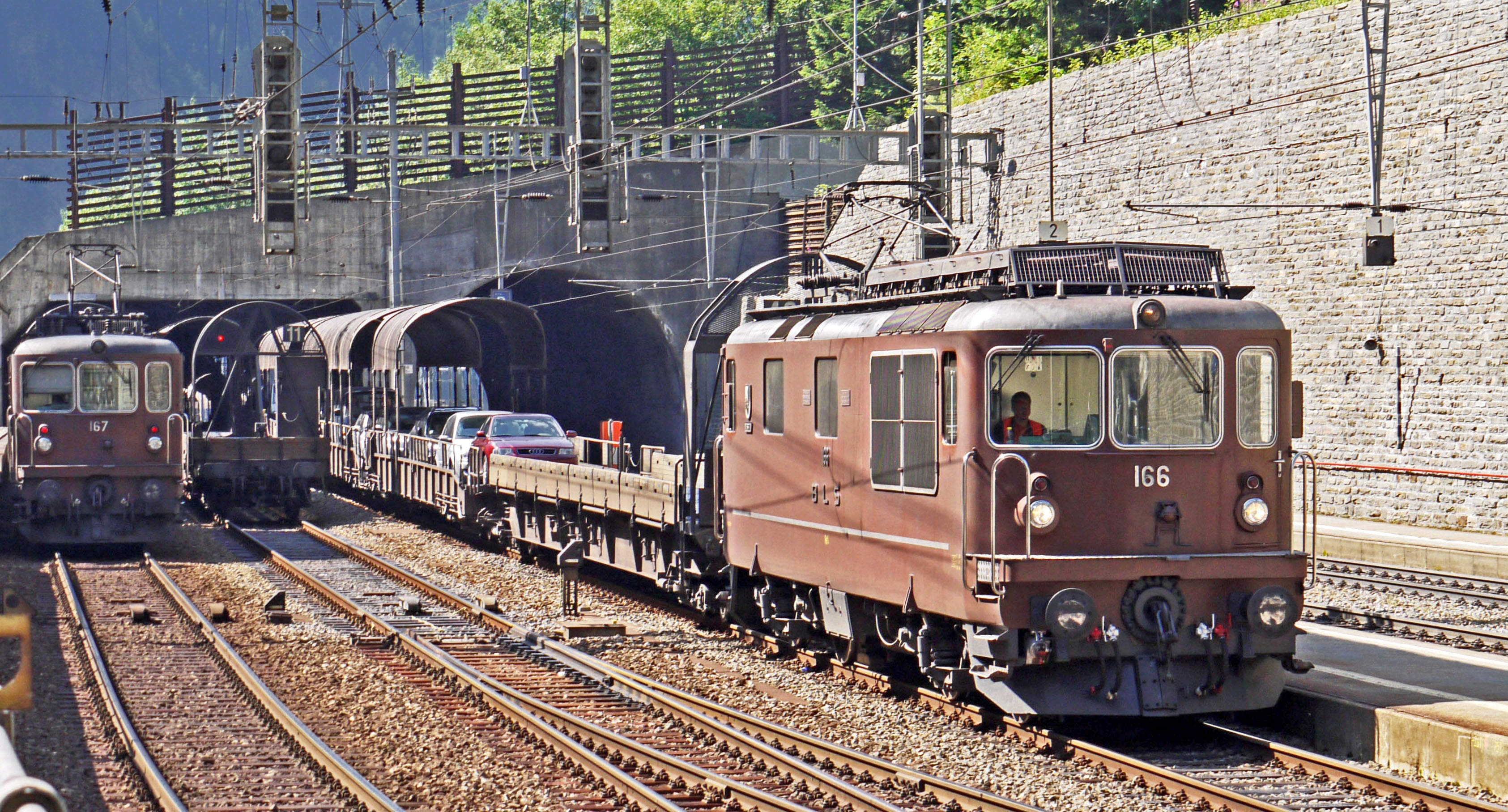 public transportation, tunner, south side, conversion, mode of transportation, auto embarkation, power supply, brown, rail transportation, station, railroad track, HD Wallpaper
