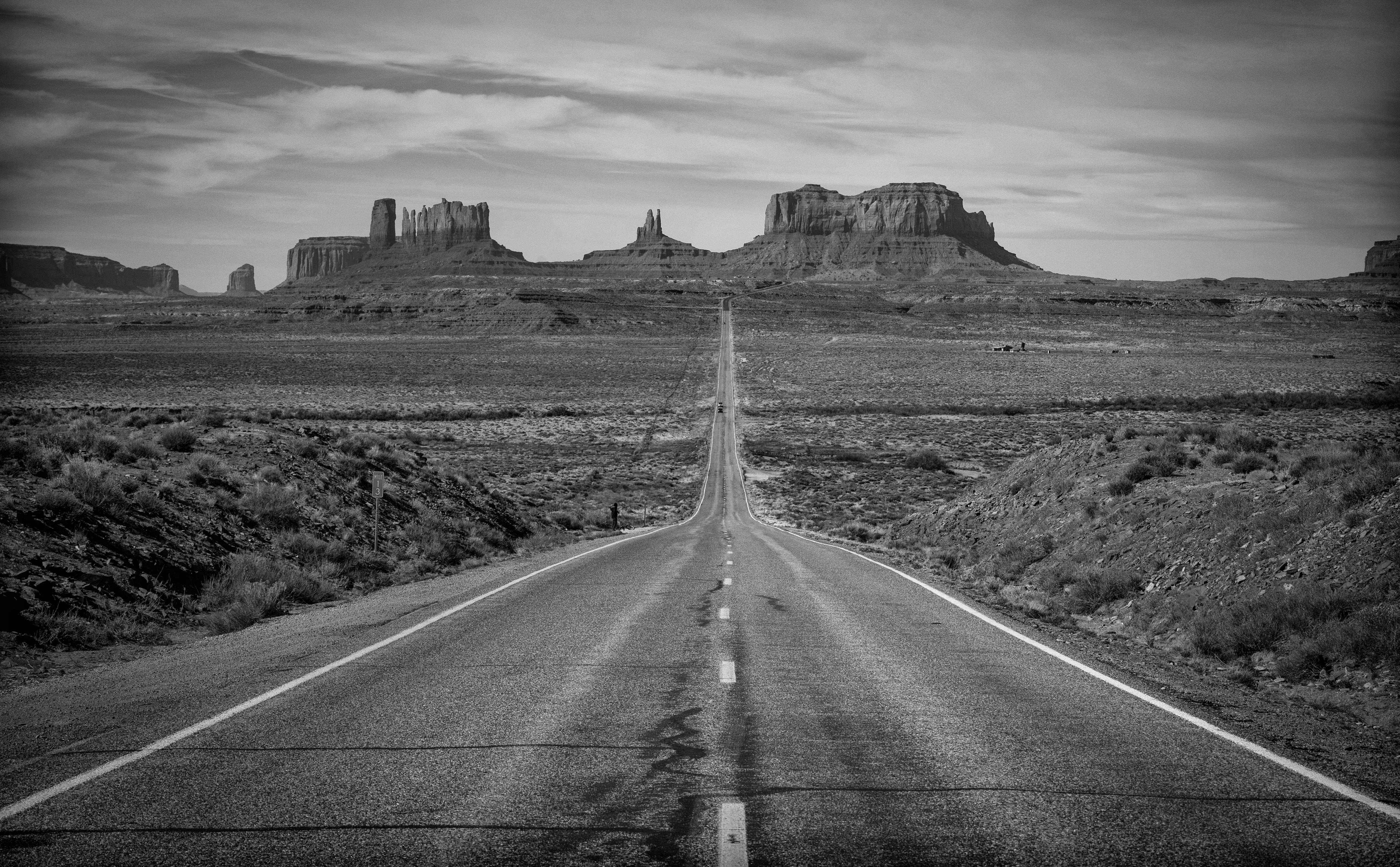 vanishing point, empty road, road marking, formation, mountain, Valley, Highway, no people, monumentvalley, Road, environment, longroad, land, 5K, non-urban scene, HD Wallpaper