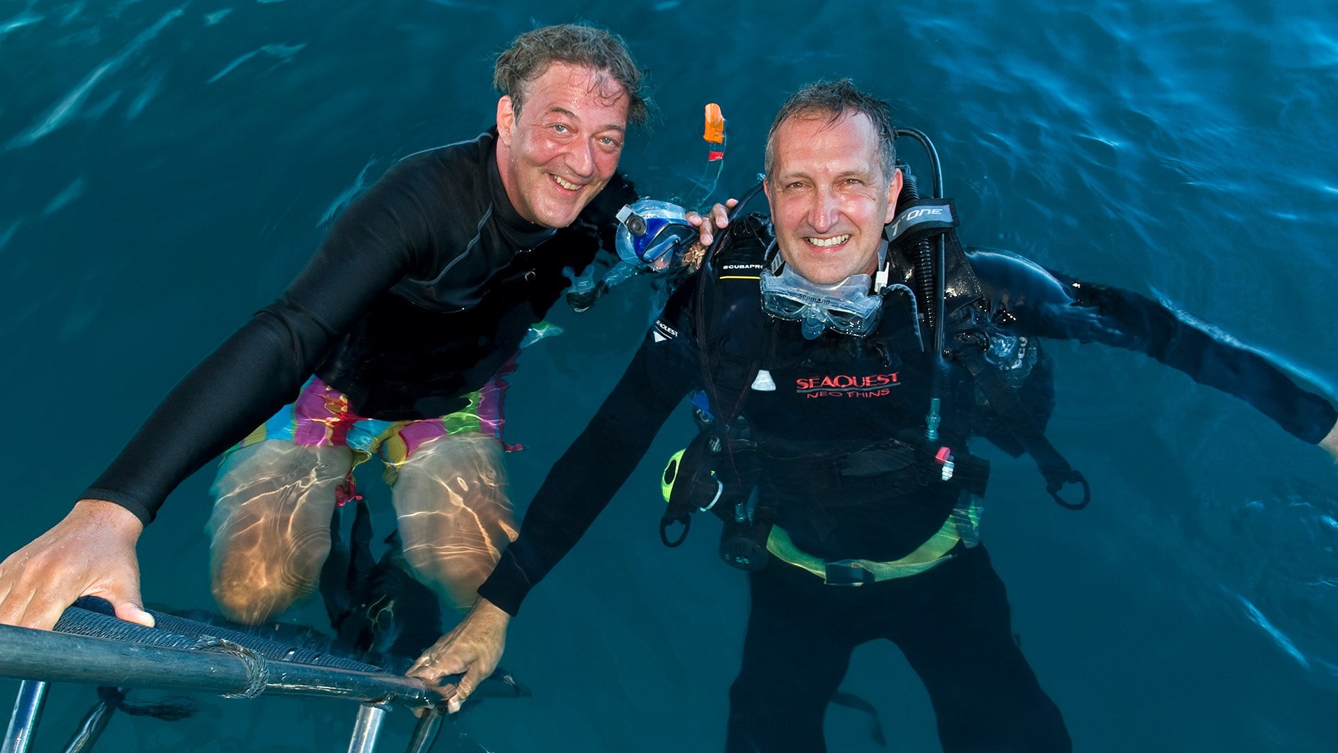 three quarter length, lifestyles, two people, water, men, smiling, portrait, 1080P, sport, adult, enjoyment, mature men, males, scuba diving, real people, HD Wallpaper