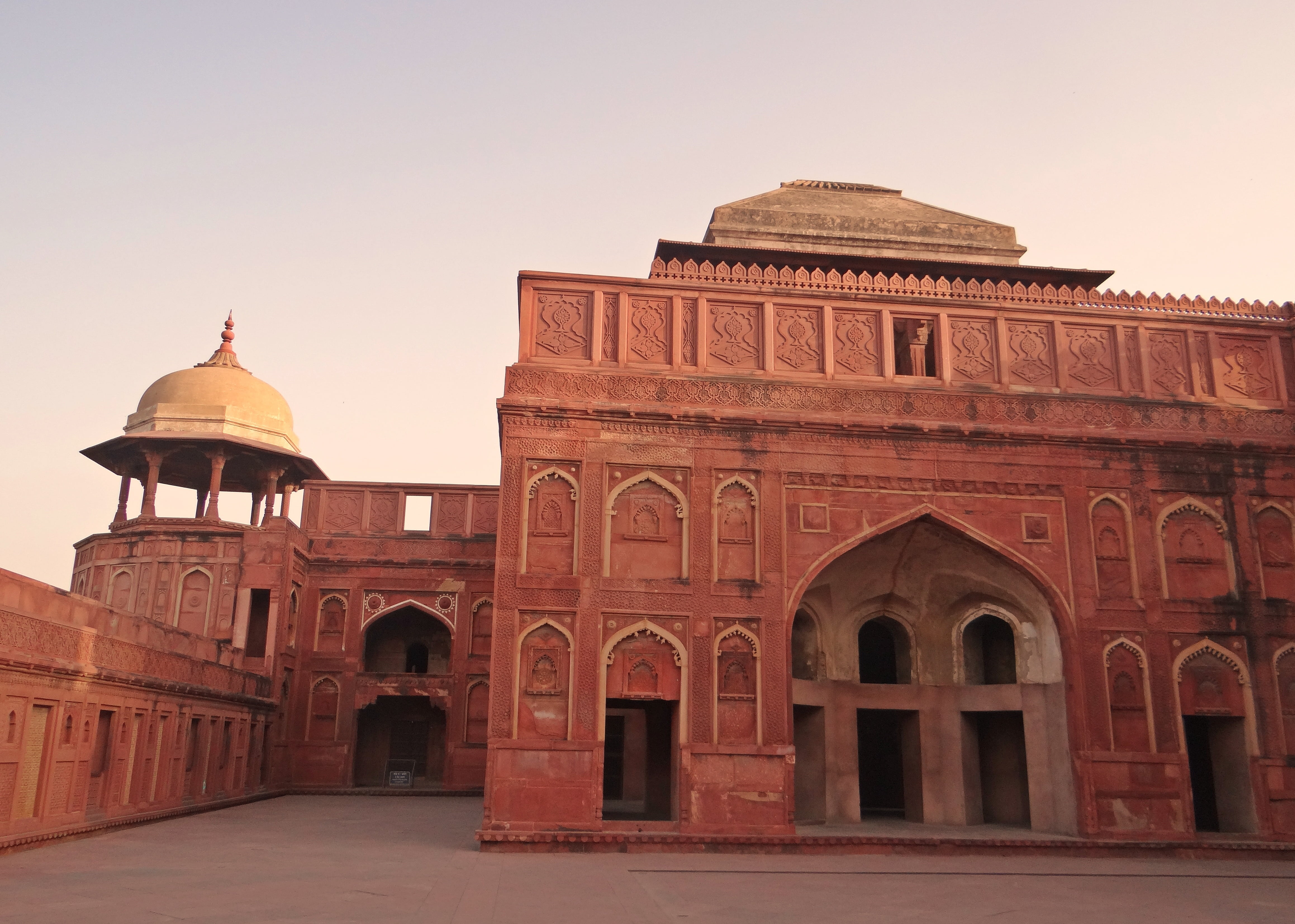 no people, travel, place of worship, history, sky, heritage, agra, historical, clear sky, castle, architecture, tourism, courtyard, mughal, 4K, building exterior, HD Wallpaper