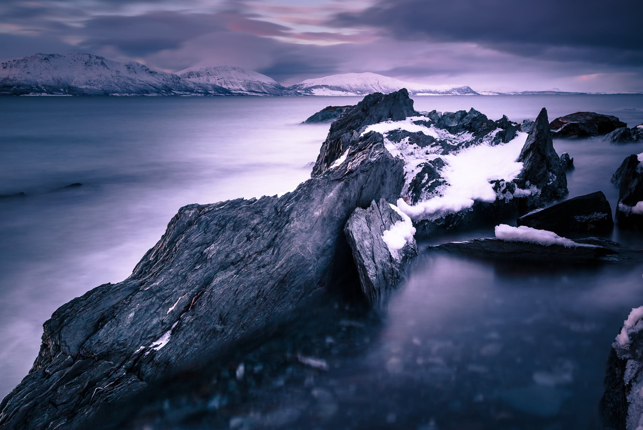 outdoors, 6d, Dual, norway, europe, light, norwegen, sunset, water, cold, beside, troms, mountain, fjord, canon, 1080P, color, europa, globetrotter, long  exposure, HD Wallpaper