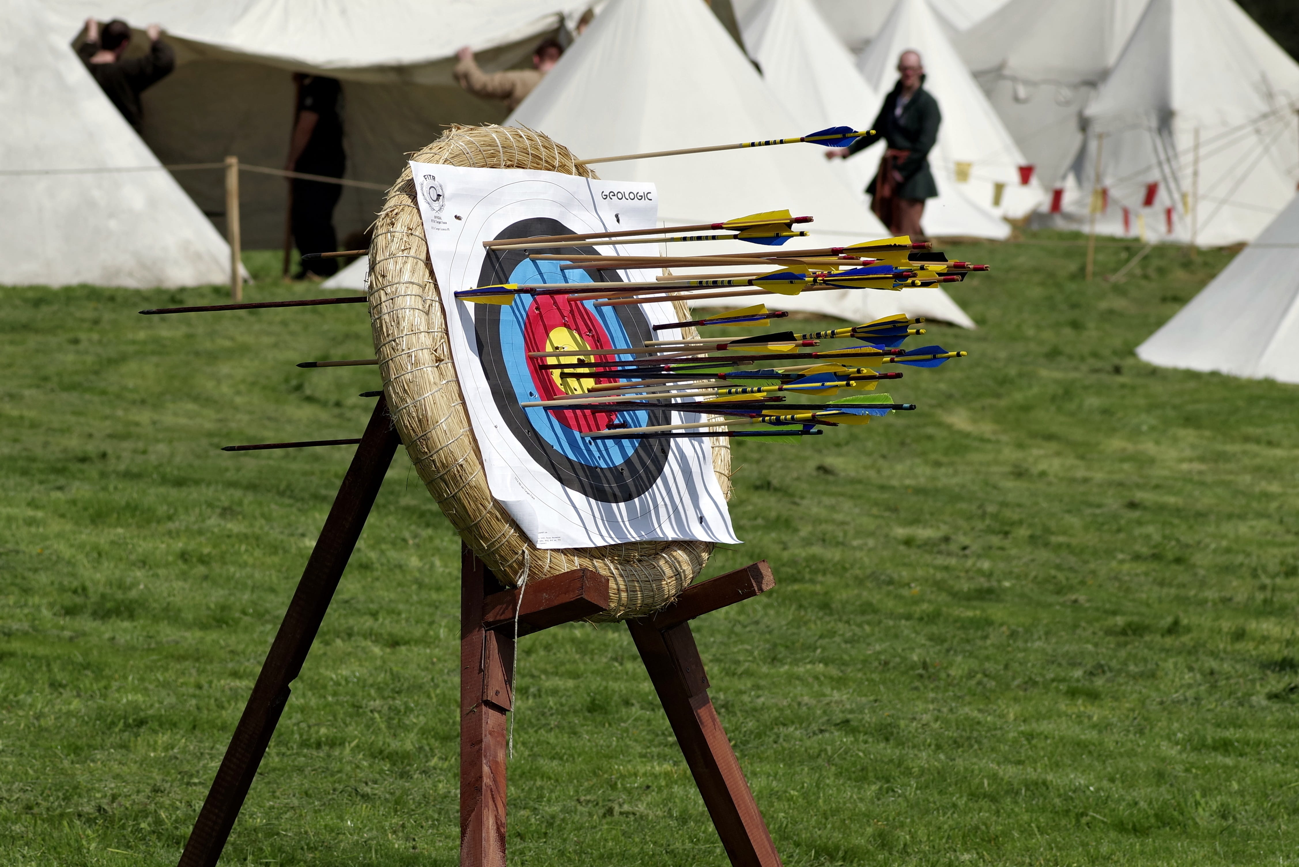 outdoors, creativity, traditional, Insert, Shots, target, incidental people, close-up, white color, focus on foreground, arrow - bow and arrow, textile, HD Wallpaper