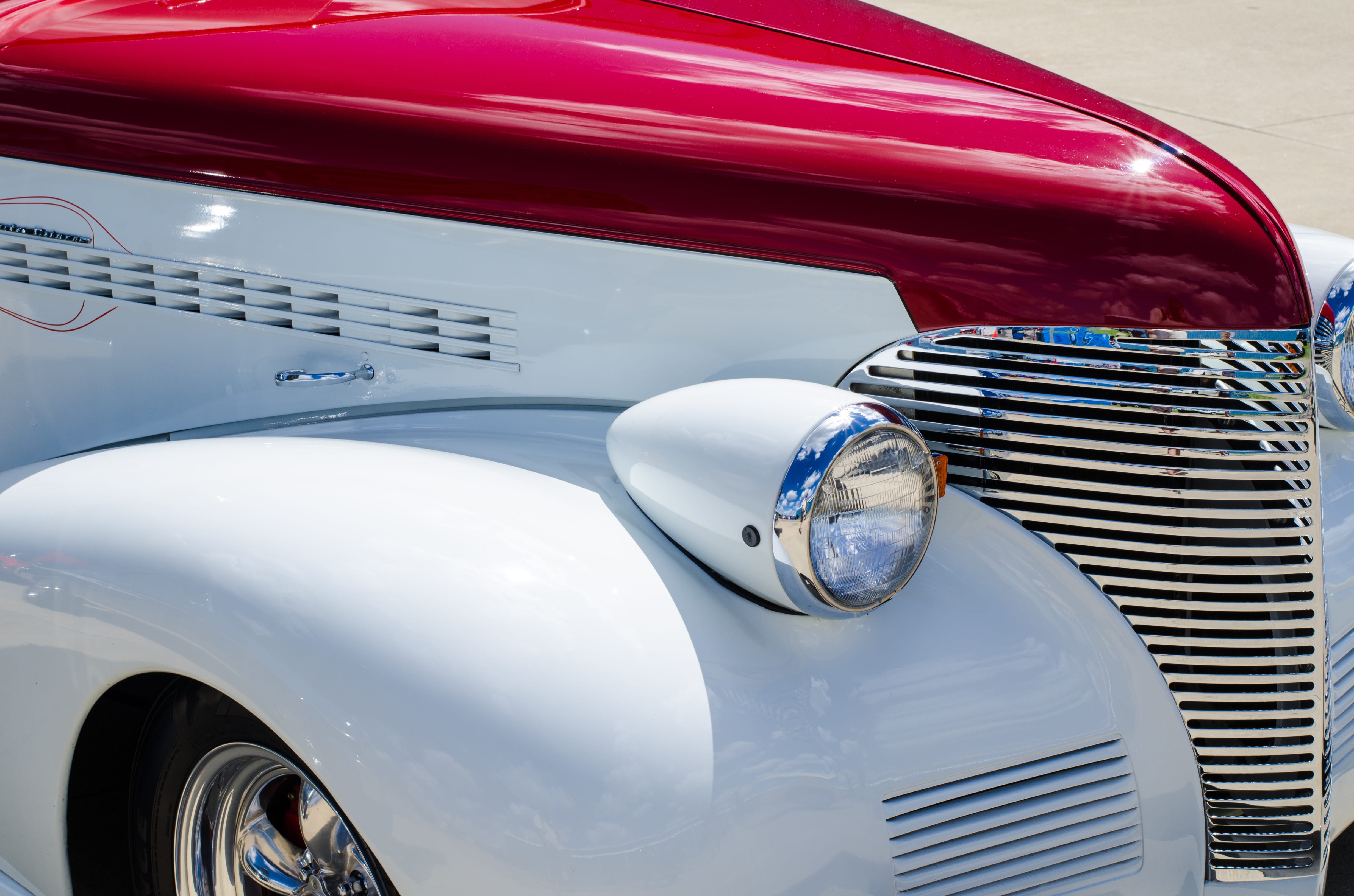 4K, automobile, mode of transportation, retro, mode of transport, red, no people, close-up, land vehicle, machine, silver colored, car, antique, day, retro styled, HD Wallpaper