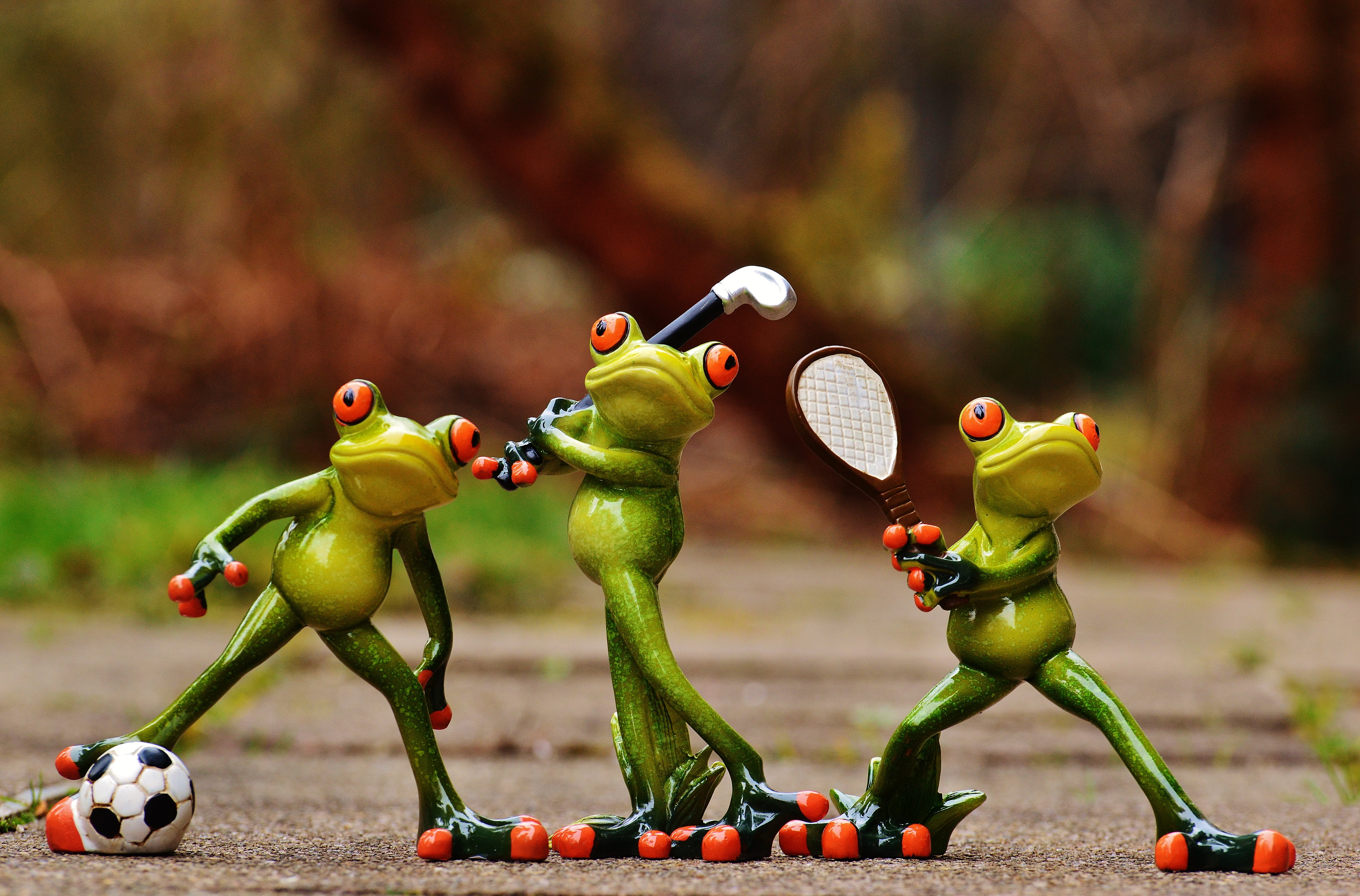 depth, competition, art and craft, figures, toy, figurine, frog, tennis, leisure, teamwork, no people, fun, childhood, field, 5K, close-up, creativity, HD Wallpaper