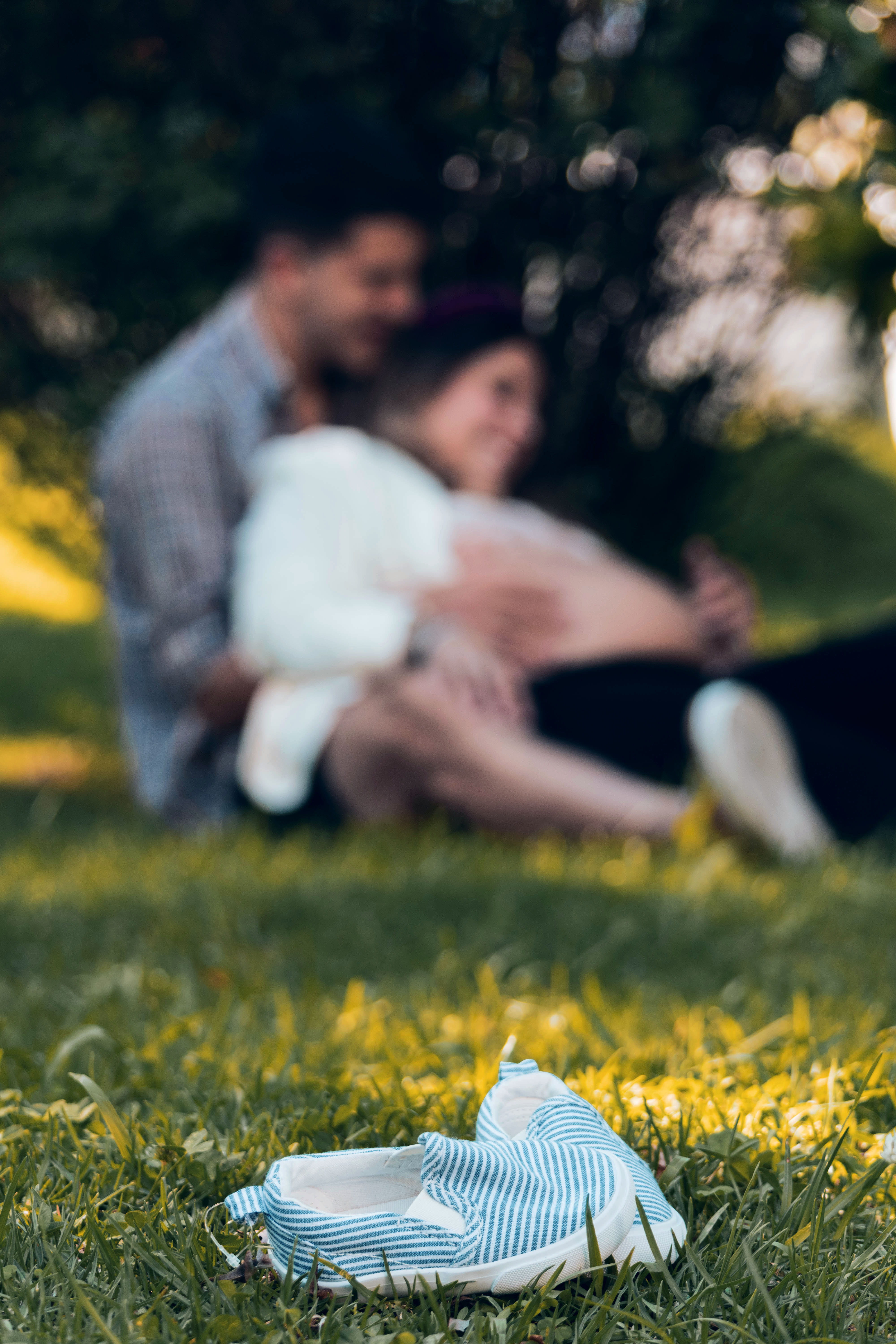 animal, lawn, blossom, female, flower, human, daughter, people, outdoors, childhood, shoe, heel, grass, leisure activity, adult, day, couple - relationship, Phone HD Wallpaper