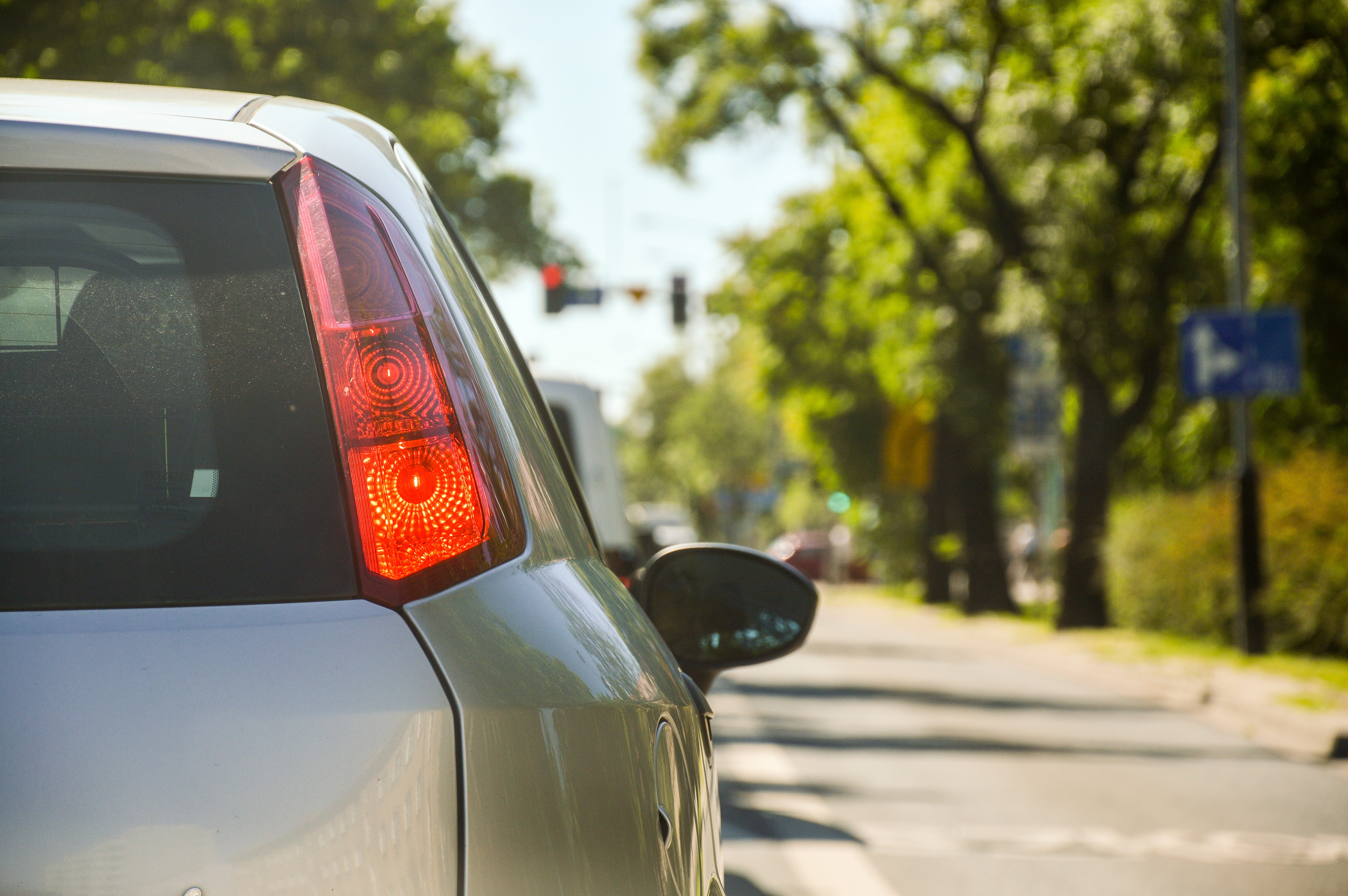 commute, land vehicle, travel, 5K, driving, daytime, tree, no people, taillight, highway, plant, vehicle, transportation, focus on foreground, turned, HD Wallpaper