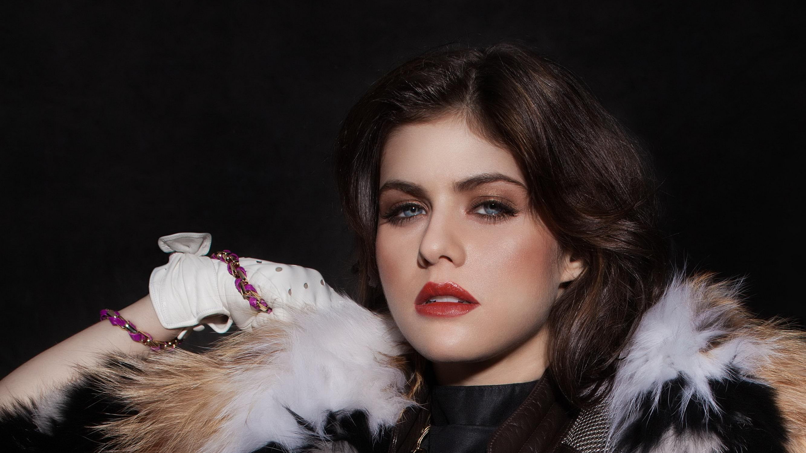 young adult, hd, celebrities, portrait, hair, hairstyle, human face, beauty, girls, brown hair, fashion, black background, headshot, one person, alexandra daddario, HD Wallpaper