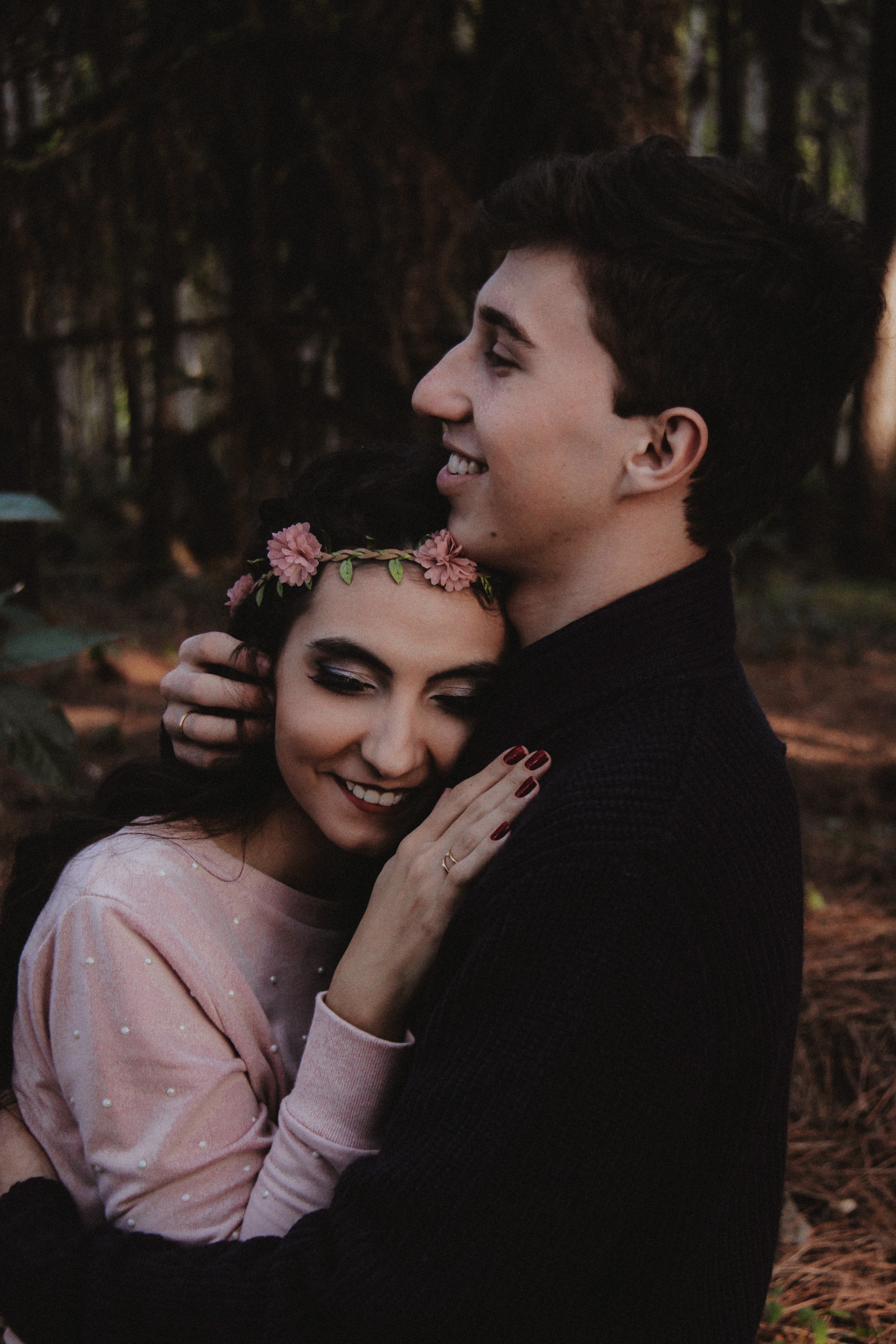 smiling, young men, focus on foreground, affectionate, happy, women, blur, flowers, outdoors, nature, man, real people, tree, emotion, hairstyle, plant, Phone HD Wallpaper