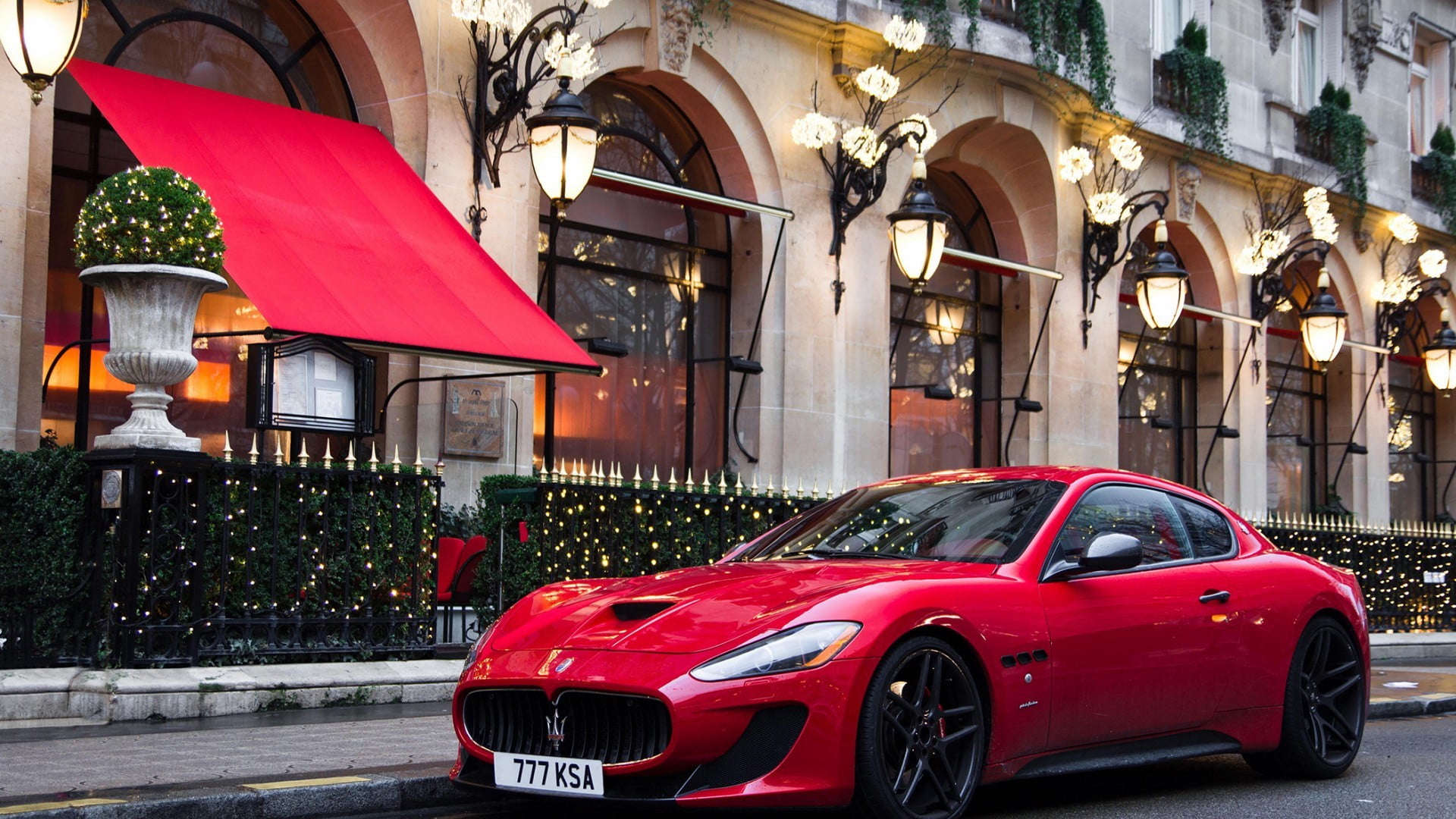 red cars, city, land vehicle, lighting equipment, transportation, built structure, arch, travel, street, coupe, building, retro styled, outdoors, no people, HD Wallpaper