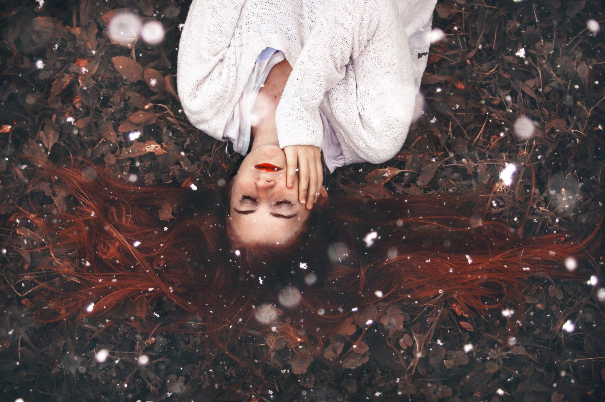 casual clothing, tree, closed eyes, nature, lifestyles, high angle view, day, hand on face, holiday, young adult, portrait, plant, snow flakes, women, leisure activity, HD Wallpaper