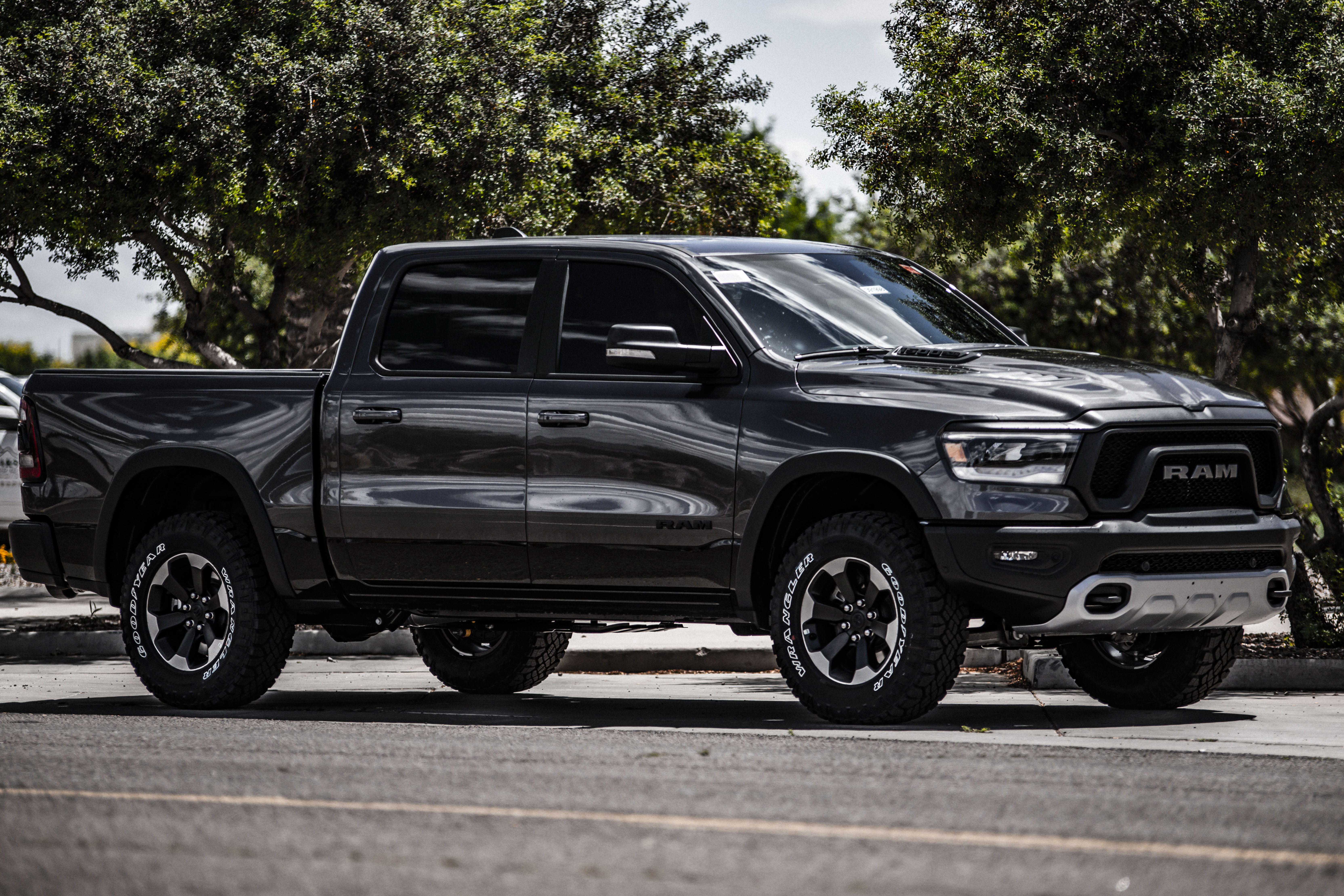 parked, road, style, plant, ram, retro styled, automotive, outdoors, stationary, car, tree, cab, pickup, black car, daylight, transportation, truck, street, HD Wallpaper