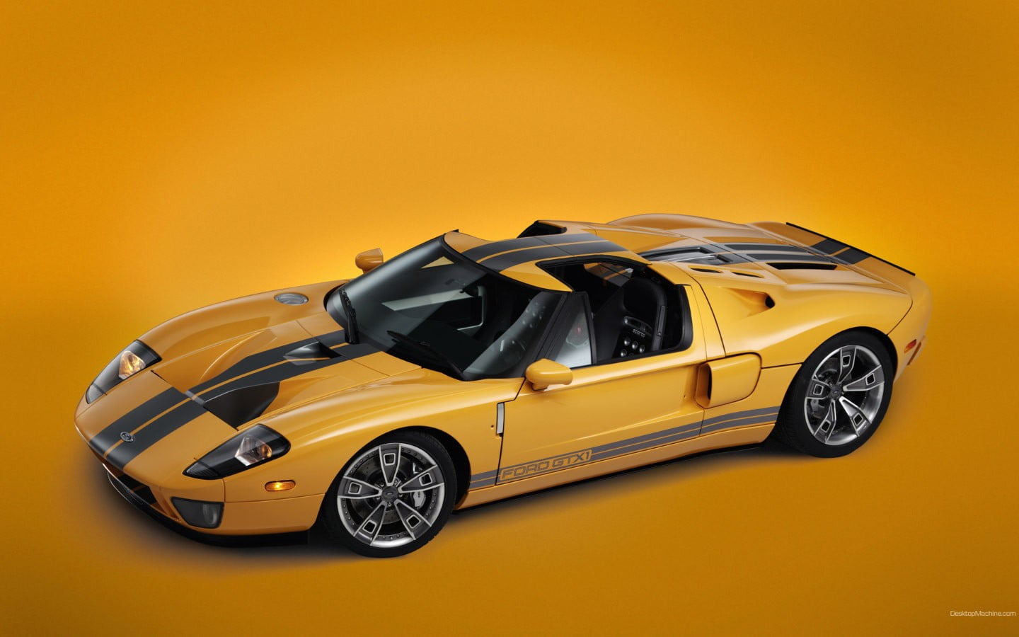 clean, orange color, indoors, cast, mode of transportation, sports utility vehicle, no people, car, die, shiny, sport, 720P, studio shot, motor vehicle, HD Wallpaper