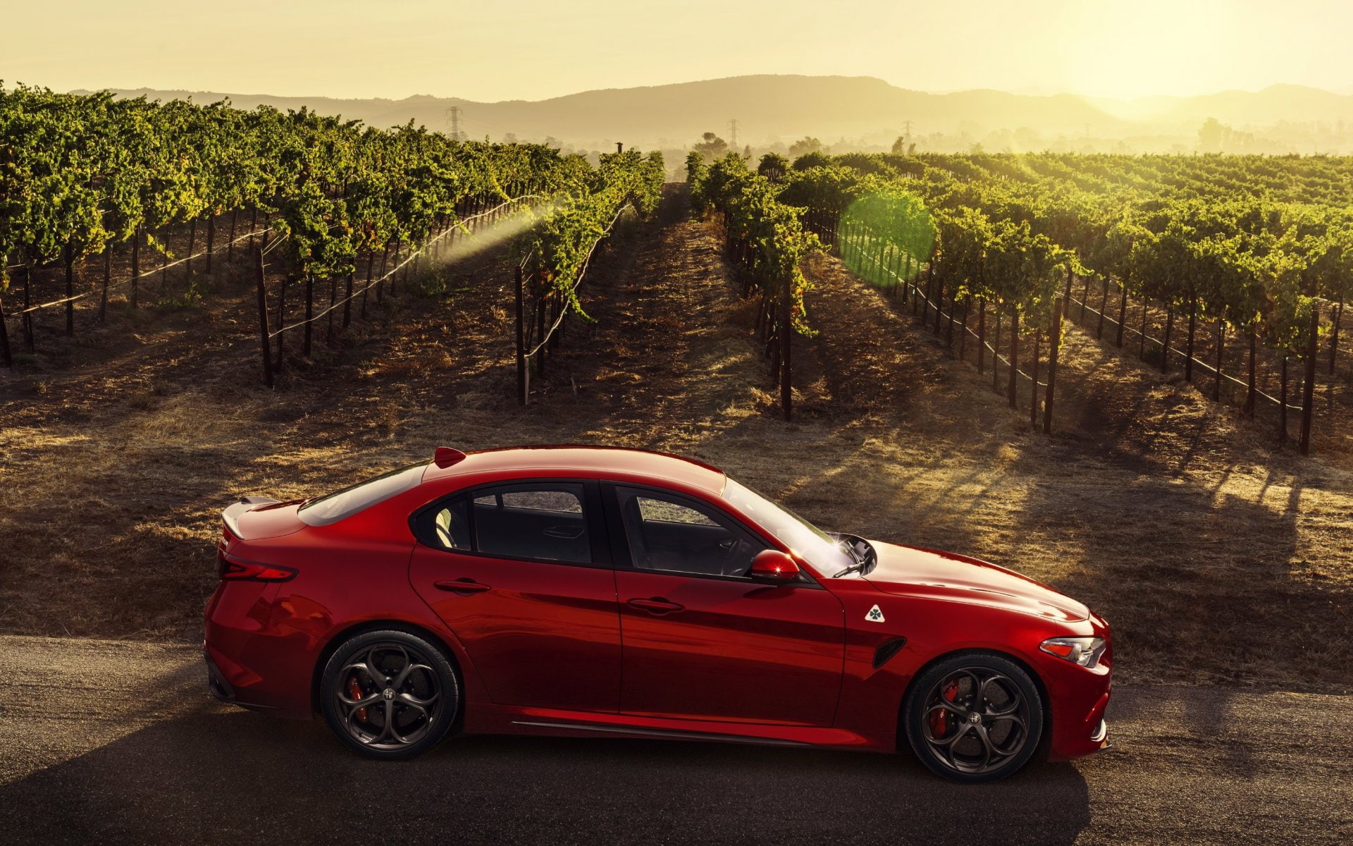 red car, Alfa Romeo, 1080P, Four-leaf clover, 2017, Giulia, HD Wallpaper