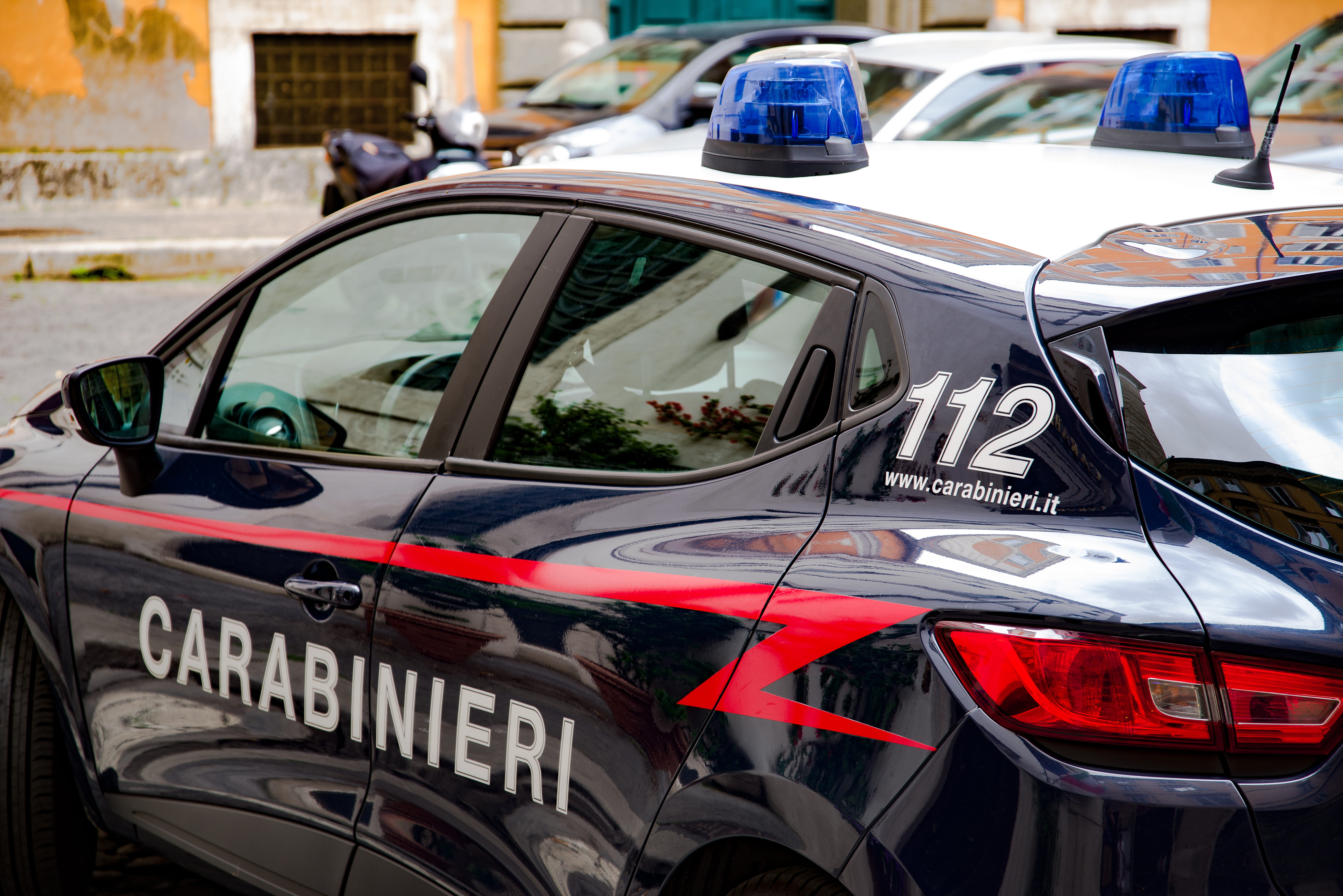taxi, car, city, carabinieri, transportation, architecture, text, rome, focus on foreground, police, no people, flashing light, black, government, carabiniere, HD Wallpaper