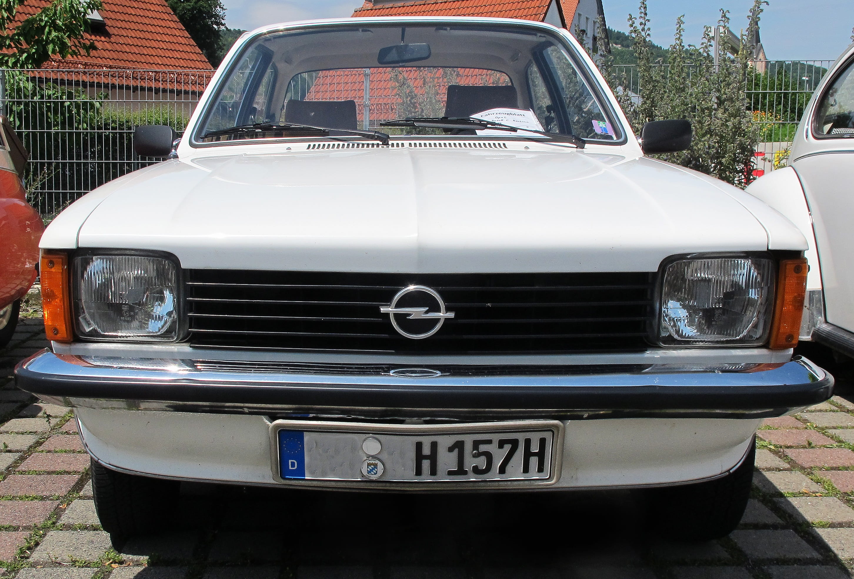plant, automotive, mode of transportation, oldi, nature, old, stationary, opel, vehicle, 1979, past, veteran, nostalgia, motor vehicle, auto, silver colored, HD Wallpaper