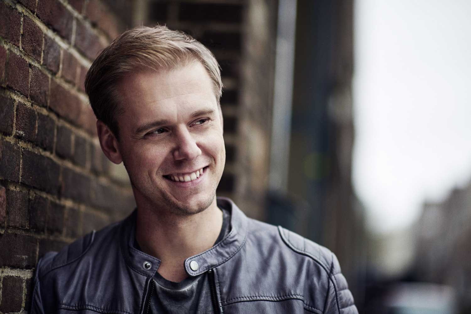 emotion, architecture, young adult, alley, brick wall, armin van buuren, one person, confidence, headshot, city, outdoors, men, beautiful people, looking at camera, HD Wallpaper