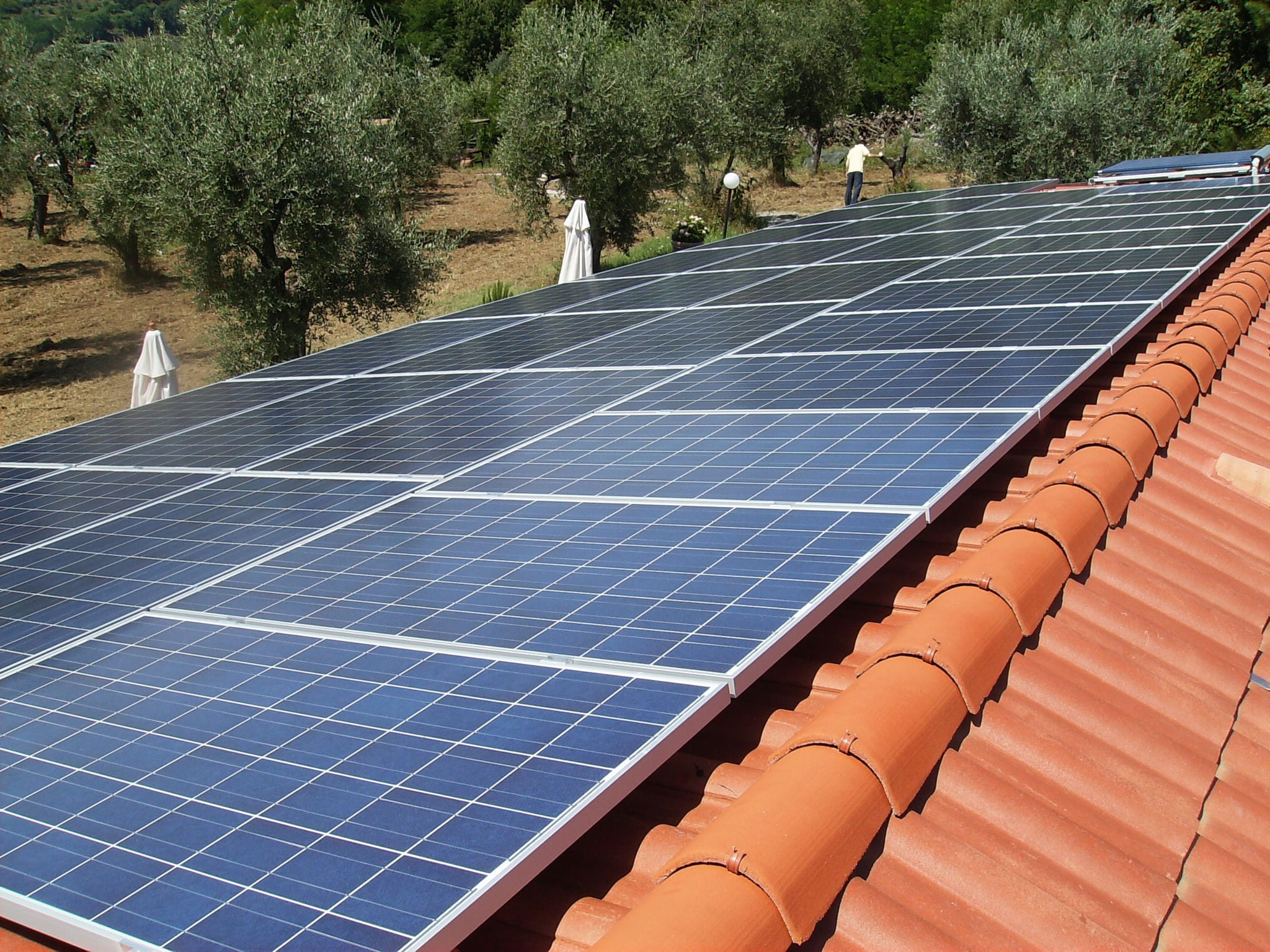solar, environmental issues, roof, energy saving, architecture, environmental conservation, solar panel, sun, panels, outdoors, alternative energy, sky, HD Wallpaper