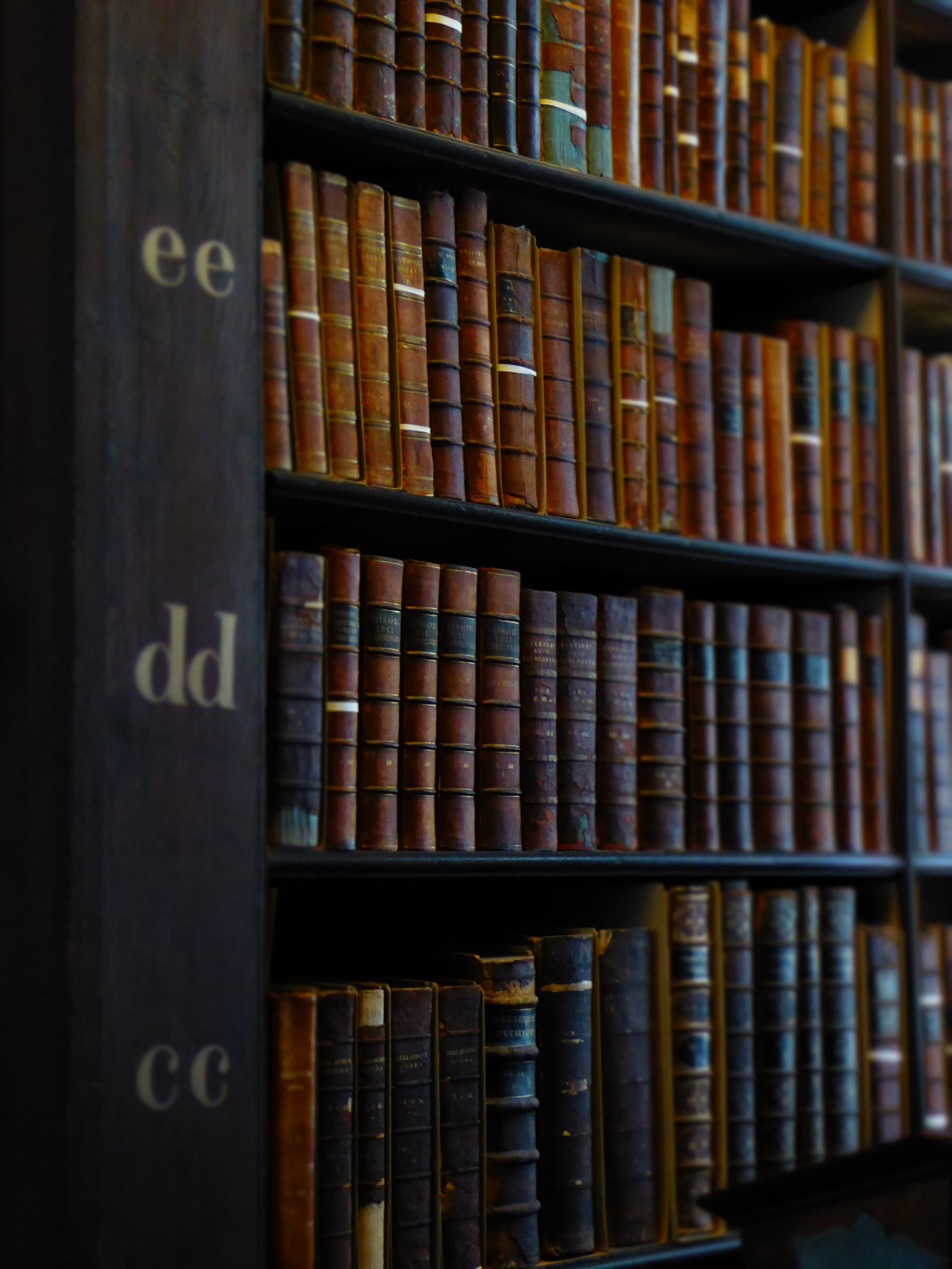Books, wisdom, in a row, 4K, indoors, research, wood - material, Literature, old, information Medium, hardcover book, university, still life, publication, Phone HD Wallpaper