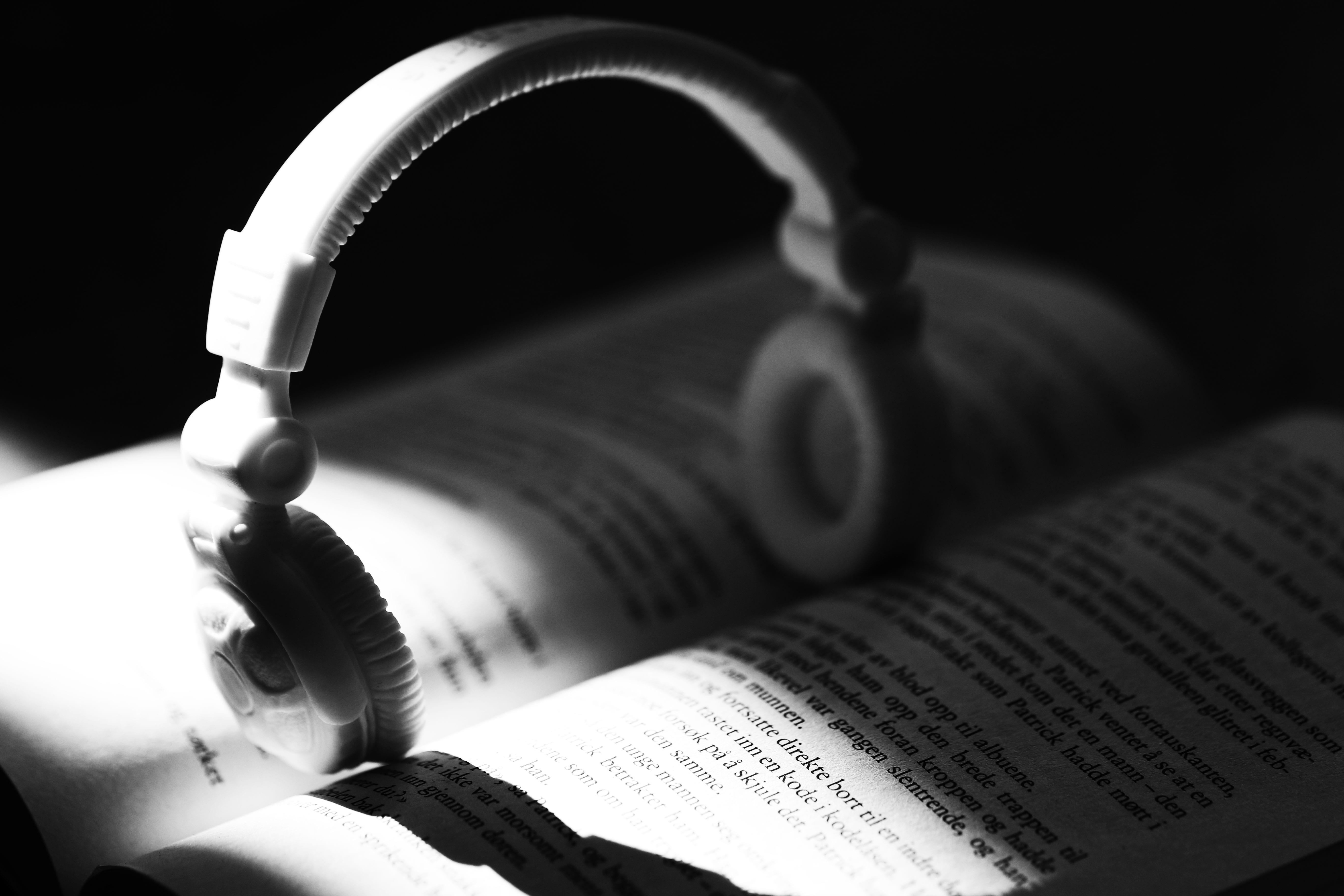 Sound, human hand, human finger, Small, human body part, studio shot, no people, Headphones, paperback, black background, text, publication, still life, HD Wallpaper