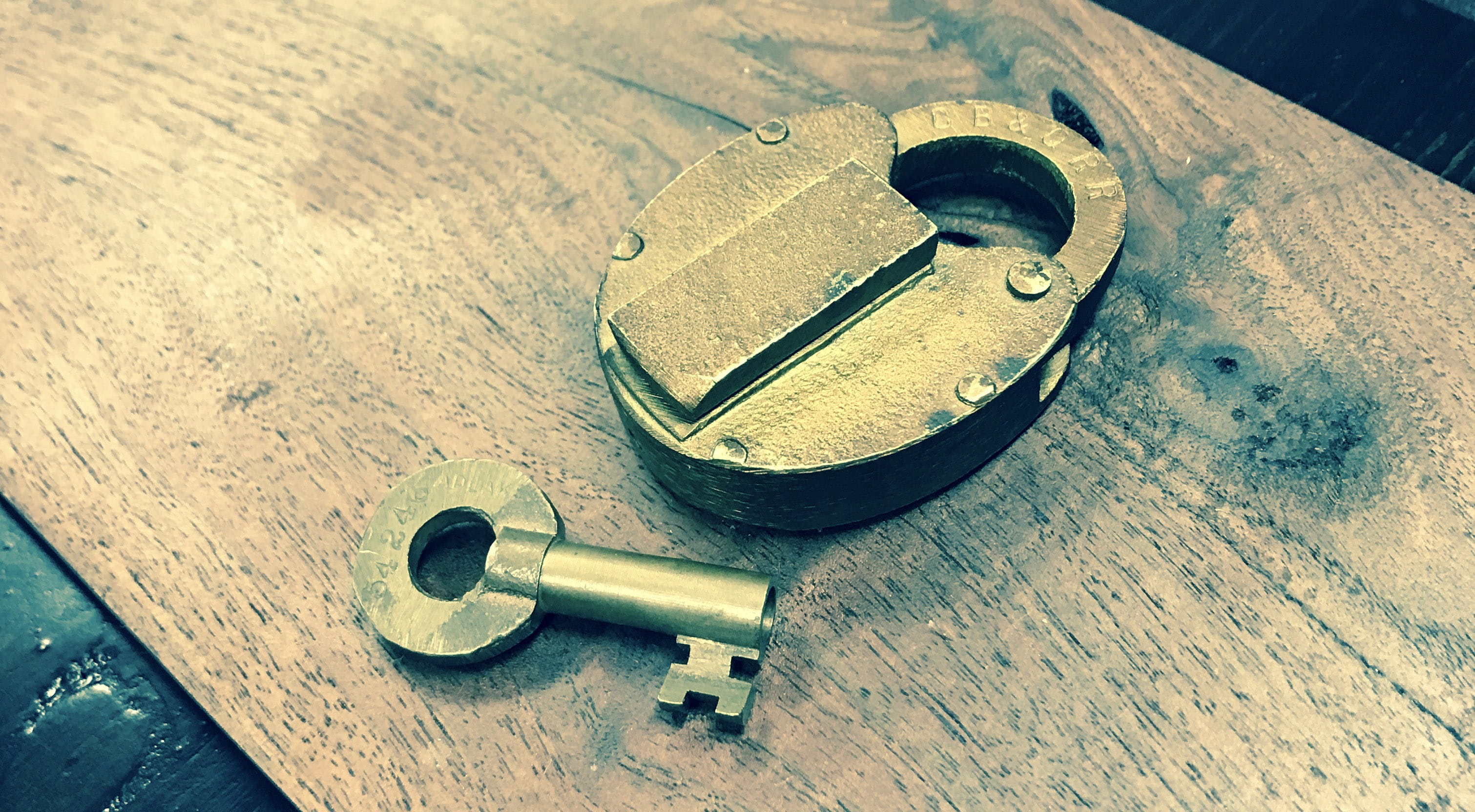 work tool, photos, technology, lock, key, still life, tools, rusty, wrench, equipment, high angle view, safety, weights, indoors, textured, old-fashioned, HD Wallpaper