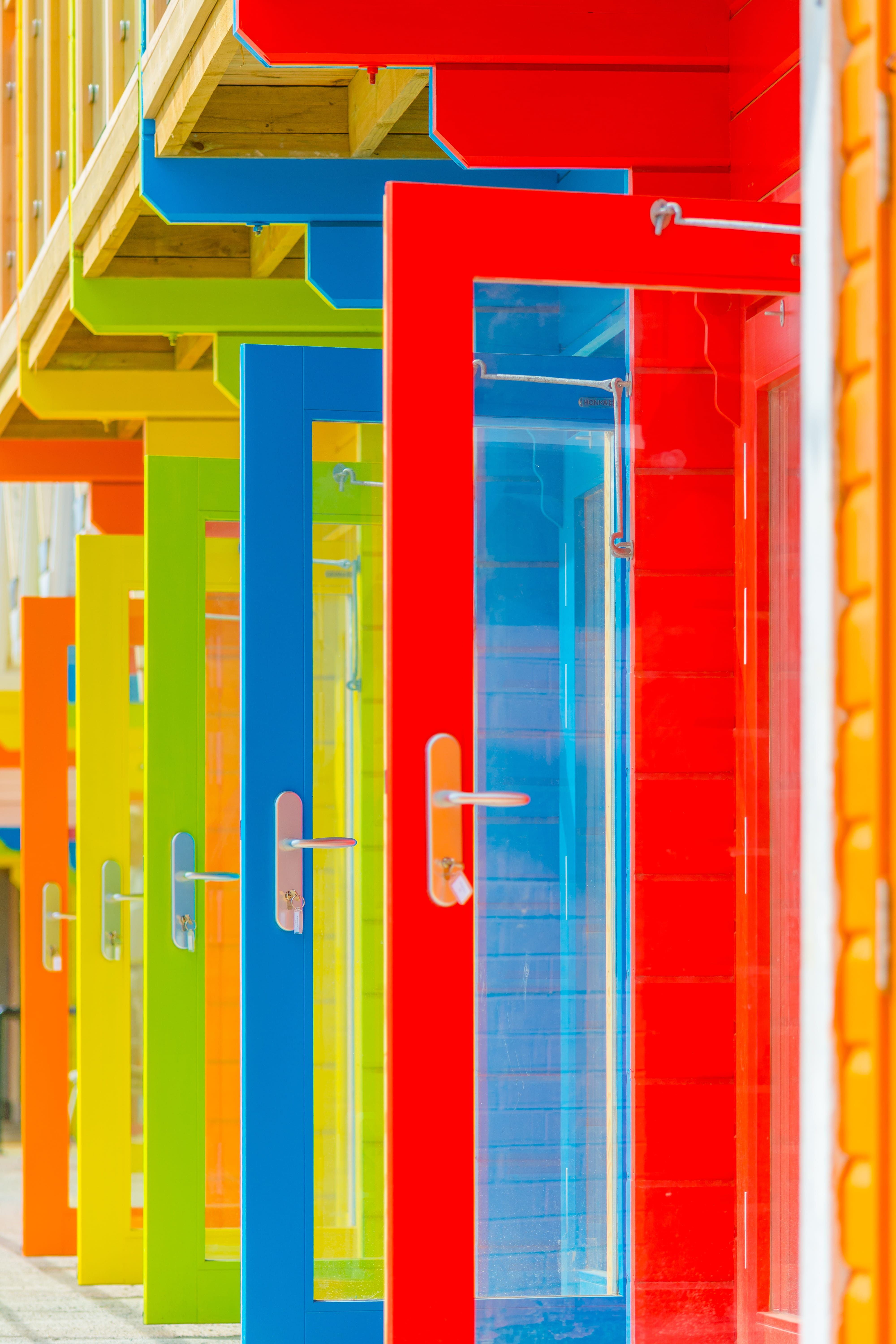 built structure, open, architecture, Doors, set, new, Colour, vibrant color, design, business, style, red, color, text, lock, painted, wood, backgrounds, Phone HD Wallpaper