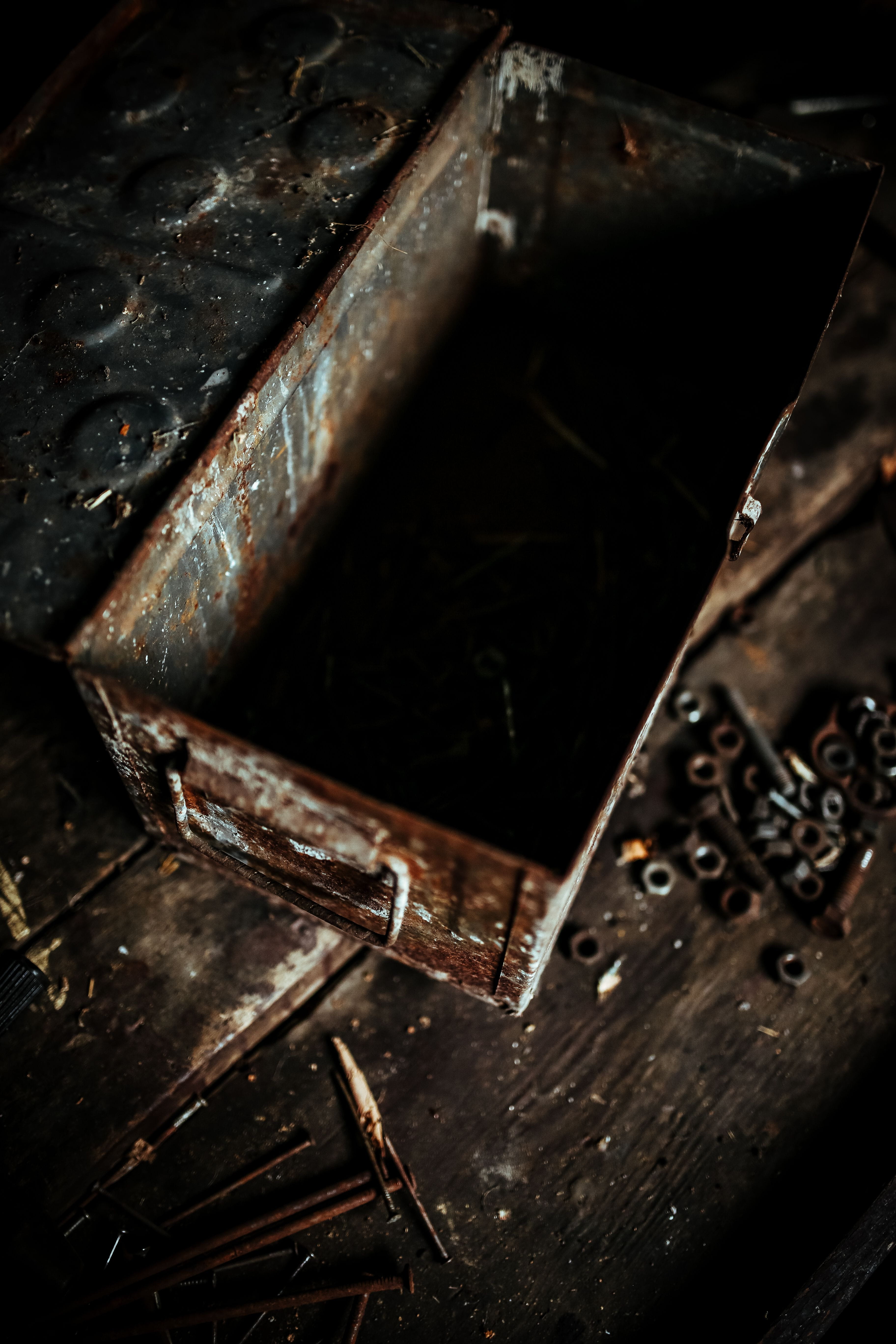 Old, weathered, indoors, deterioration, garage, 5K, nails, day, objects/Equipment, metal, boxes, backgrounds, wood - material, abandoned, selective focus, Phone HD Wallpaper