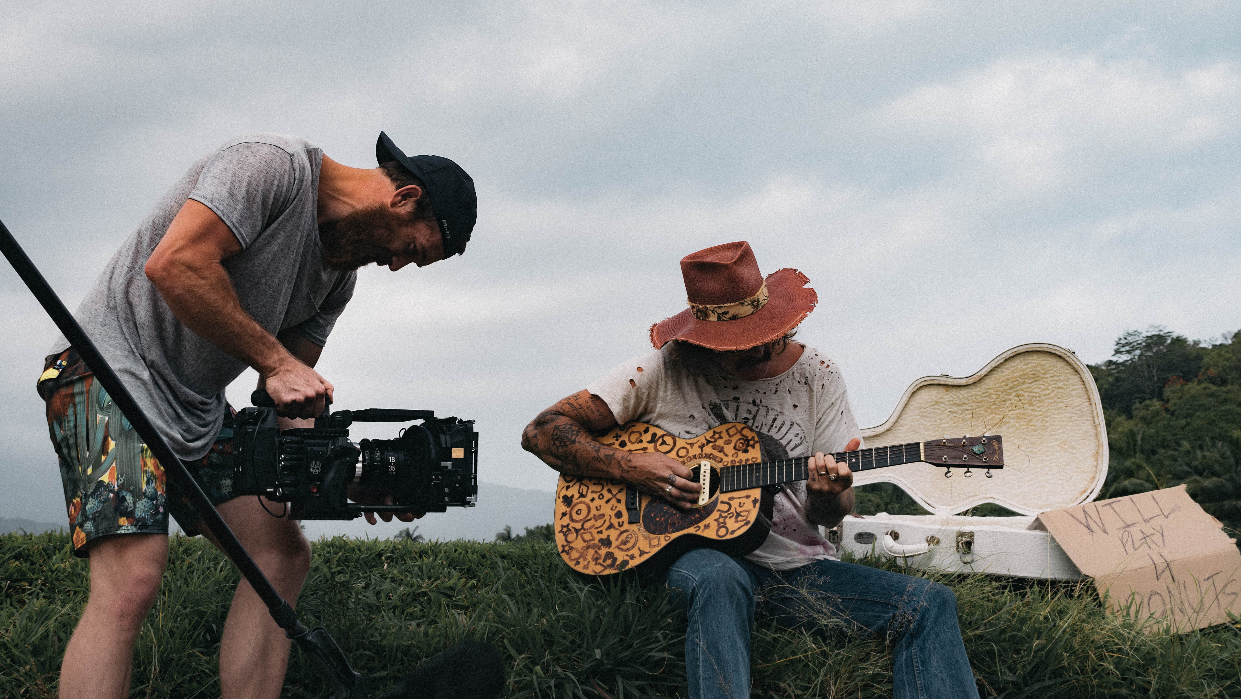 leisure activities, people, arts culture and entertainment, musical instrument, daytime, holding, music video, guitarist, sky, plucking an instrument, playing, HD Wallpaper