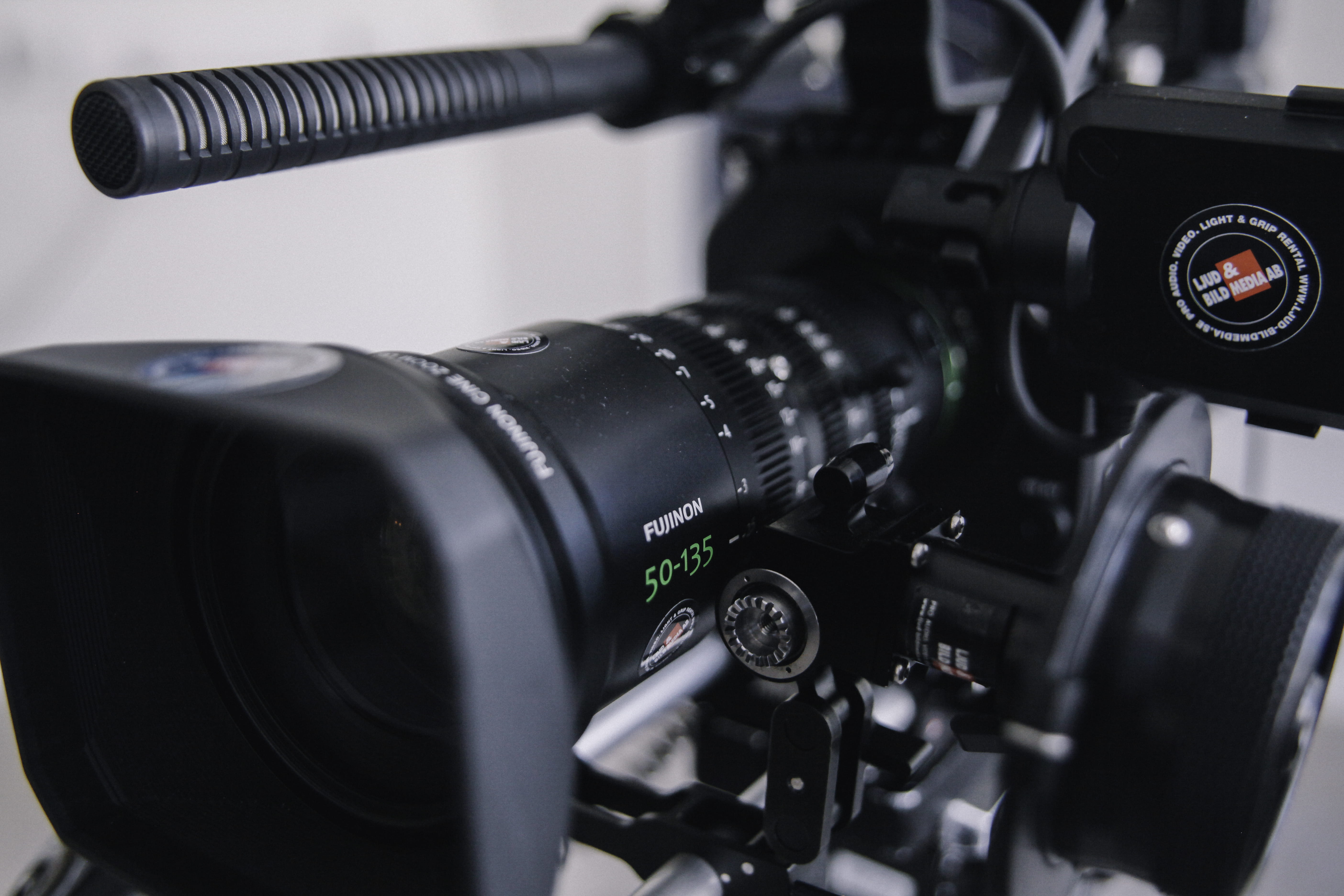 camera, filming, machine, photography themes, equipment, spiral, coil, camera equipment, video production, studio shot, lens - eye, shooting, technology, HD Wallpaper
